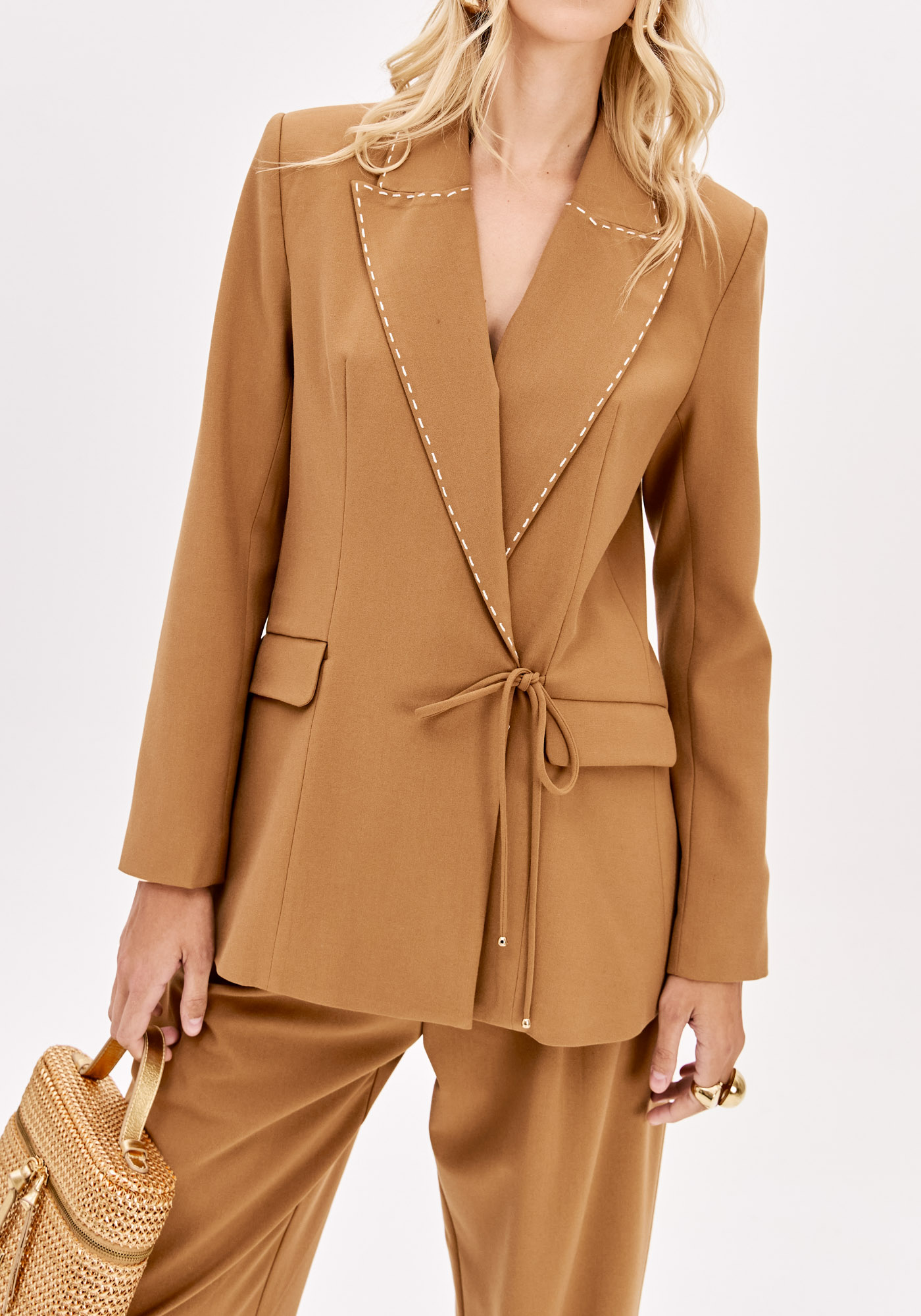 Blazer Camel com Pesponto - Lança Perfume  4