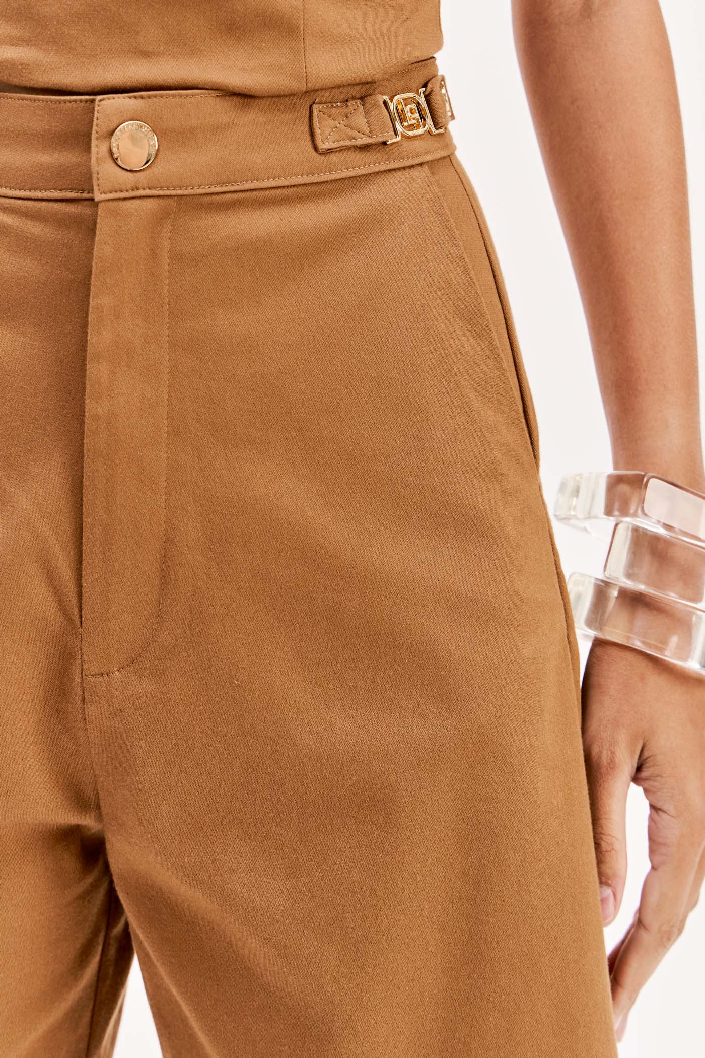 Calções Compridos Camel  - Lança Perfume 2