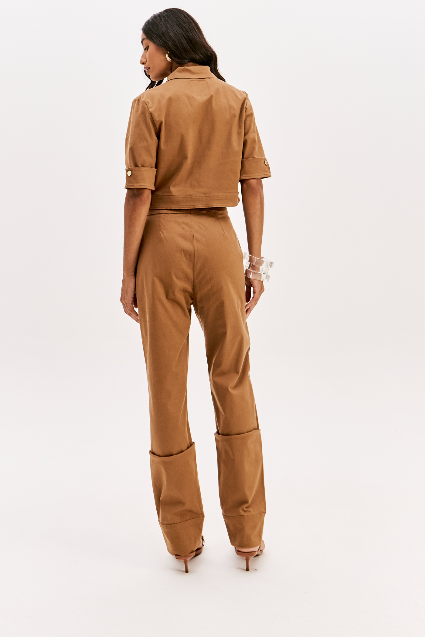 Blusa de Manga Curta Camel - Lança Perfume  5