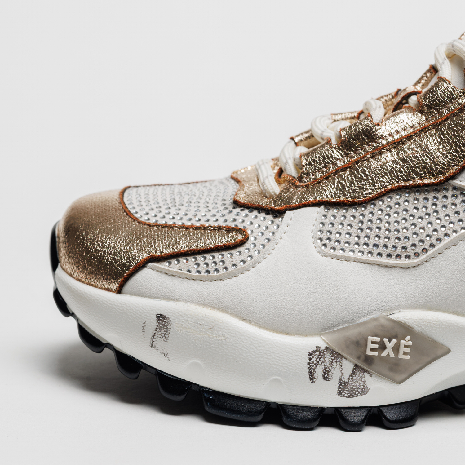 Ténis  D190608-22A Branco e Dourado - EXÉ  5