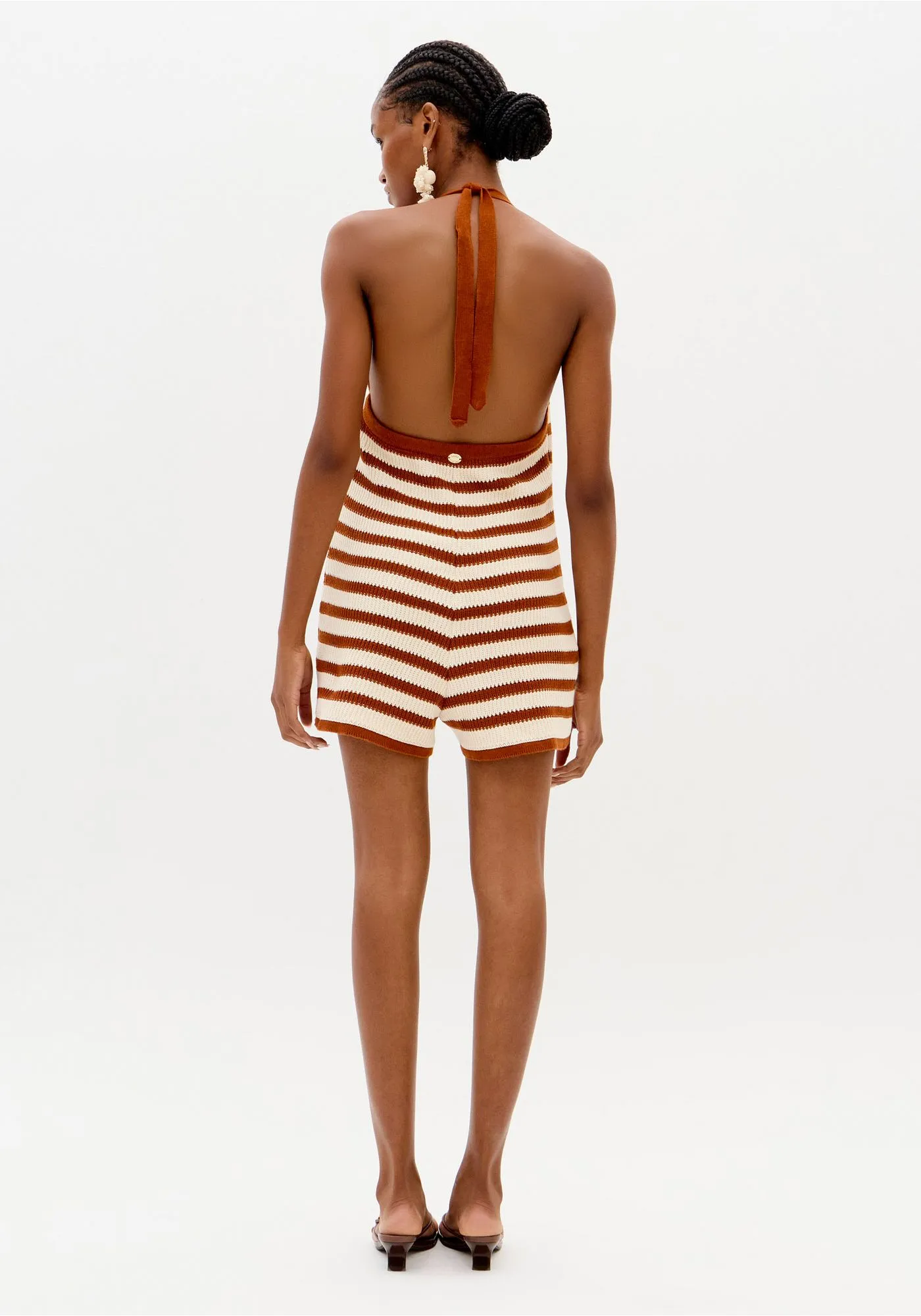 Macaquinho Ricas Cru e Camel - Lança Perfume 3