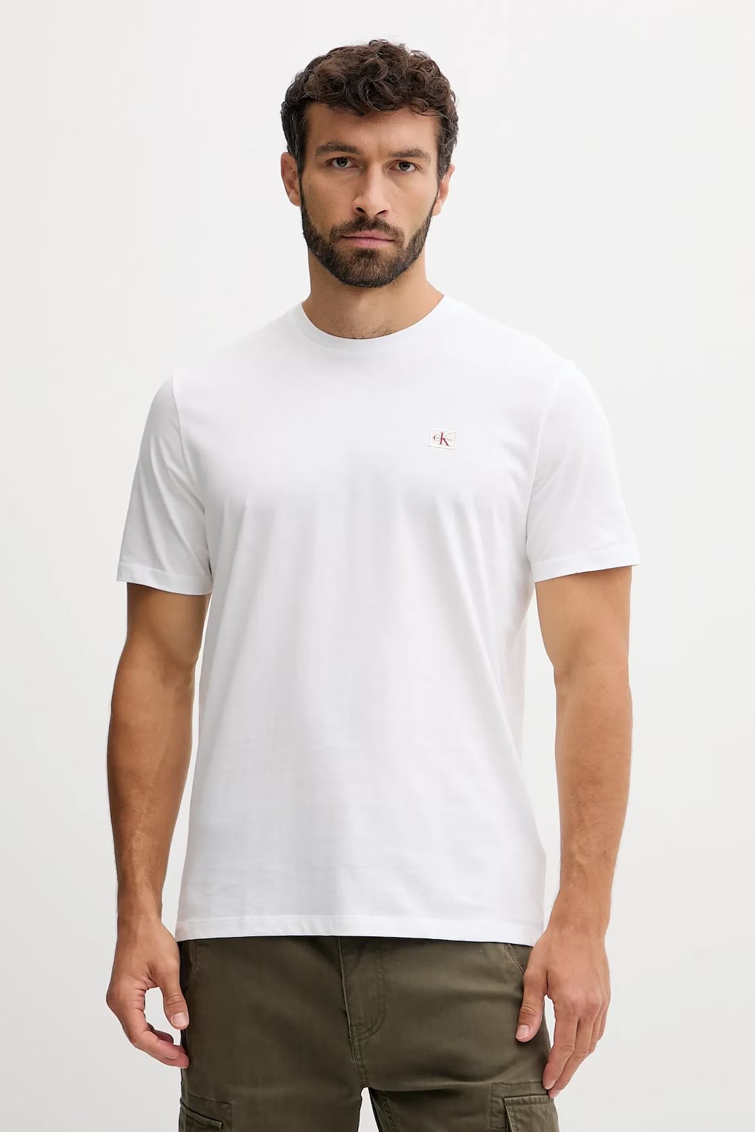 Pack 2 T-shirts Badge Perto + Branco - Calvin Klein  4