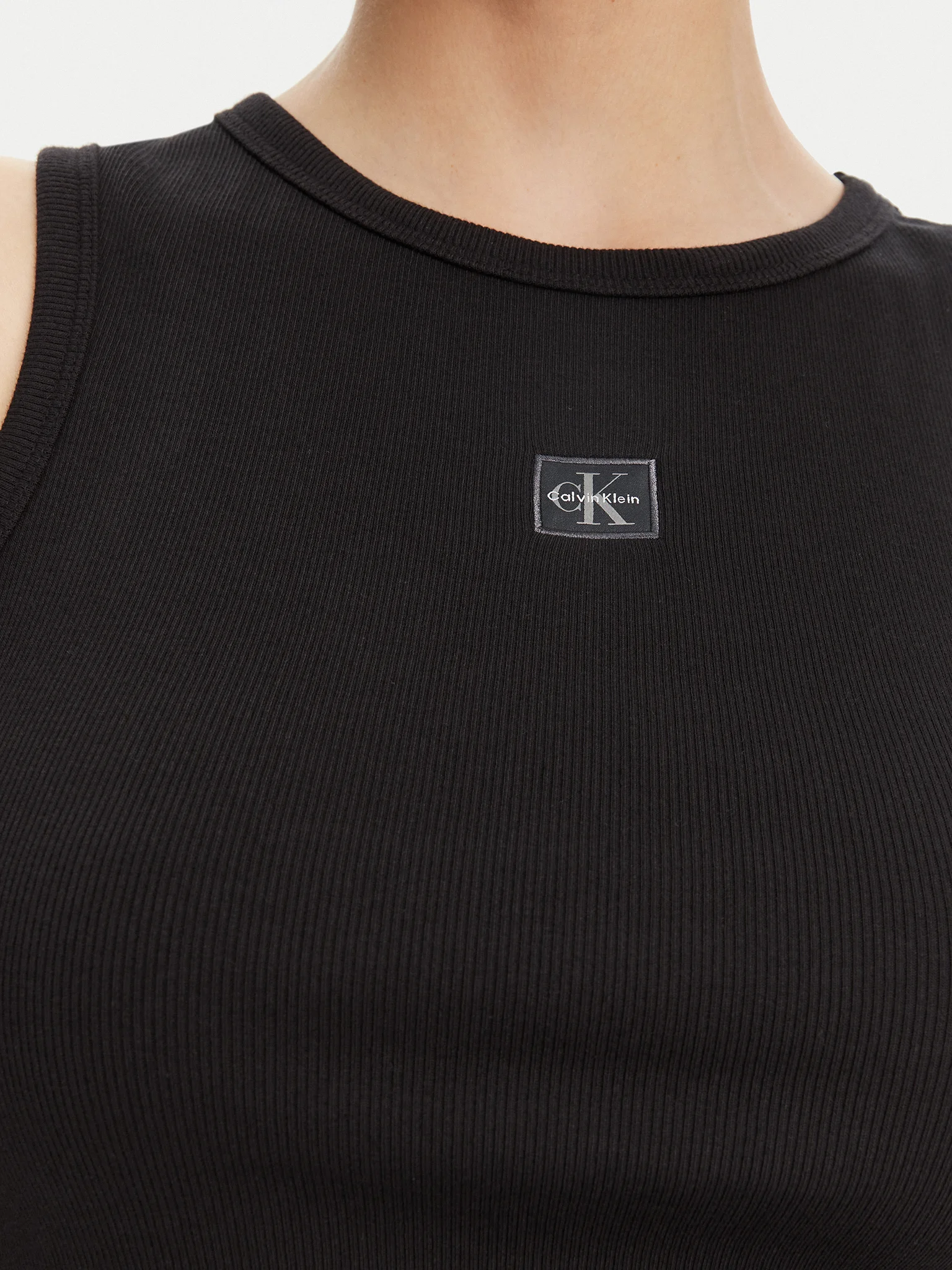 Top de Cavas Canelado Badge Preto - Calvin Klein  5