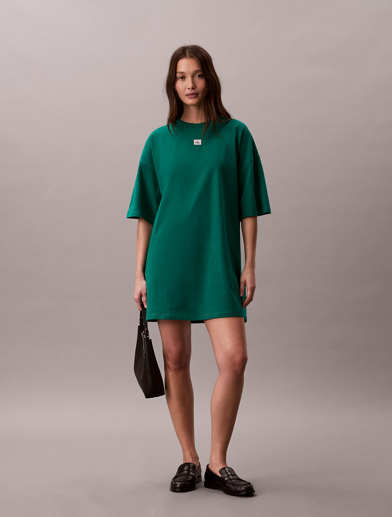 Vestido T-shirt Overside Verde - Calvin Klein 4