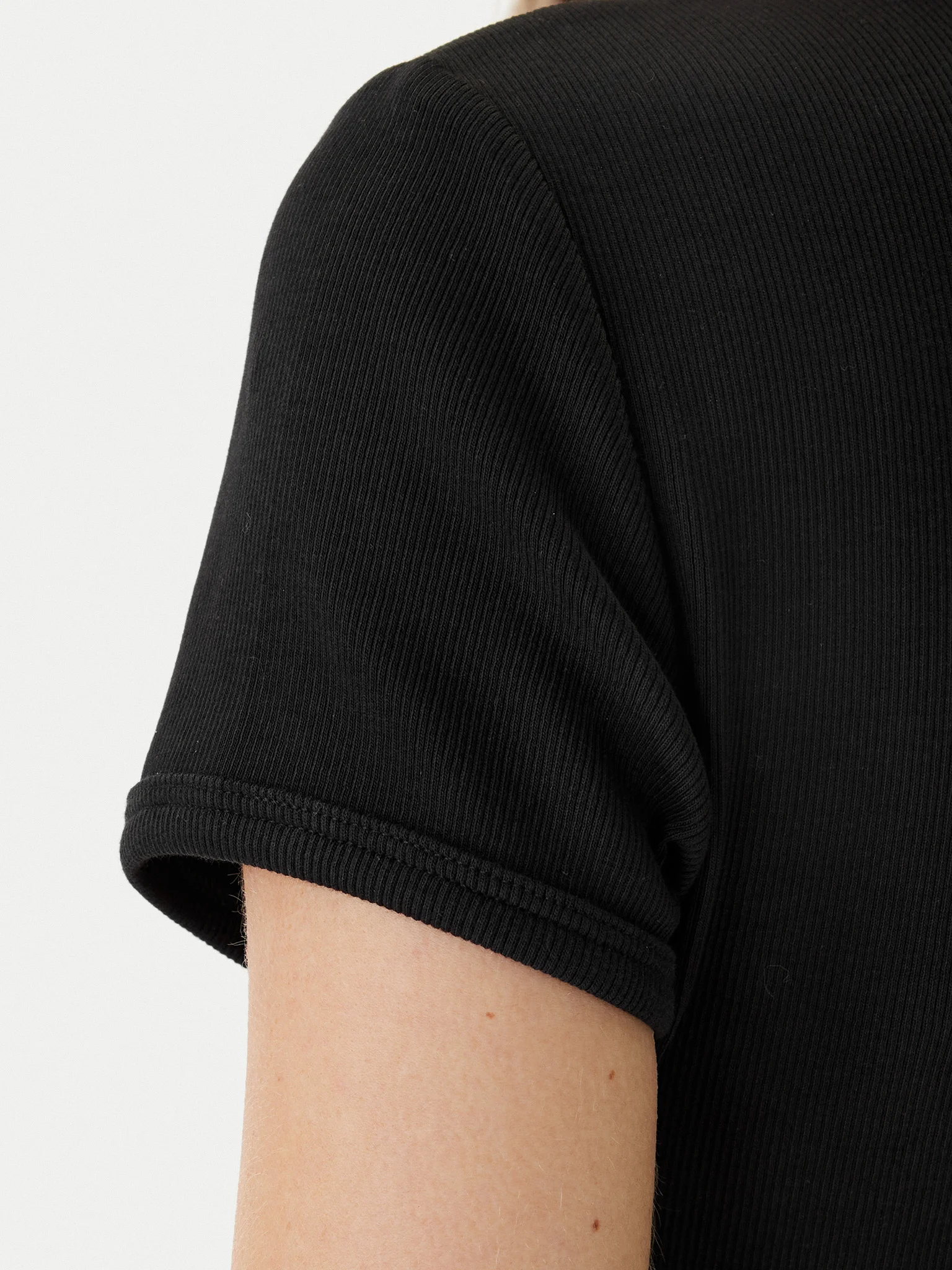 Vestido Justo Manga Curta Preto - Calvin Klein 4