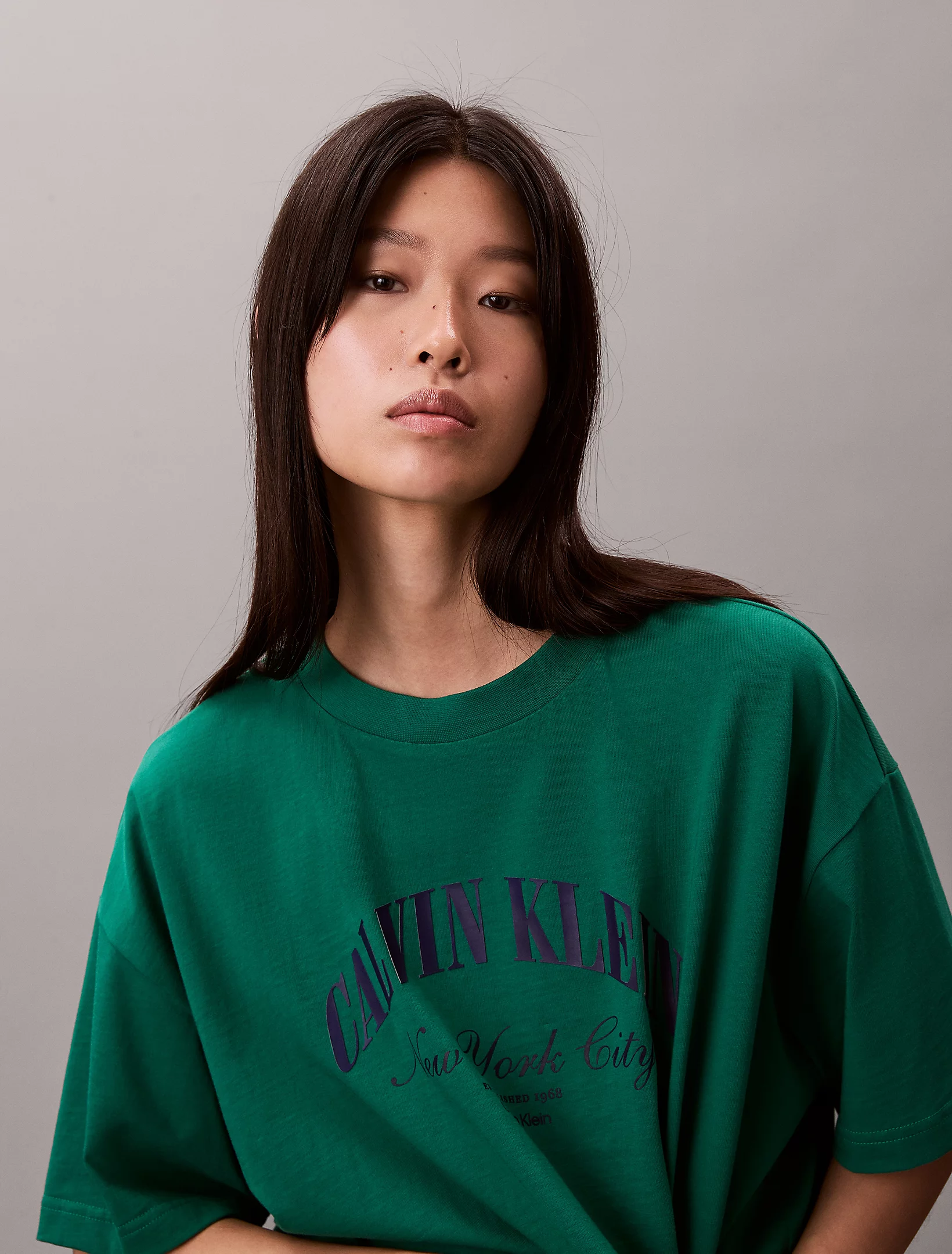 T-shirt Oversize e Curta Verde - Calvin Klein 4