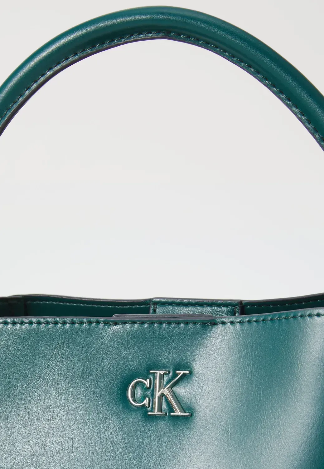 Malade Mão Verde - Calvin Klein  4