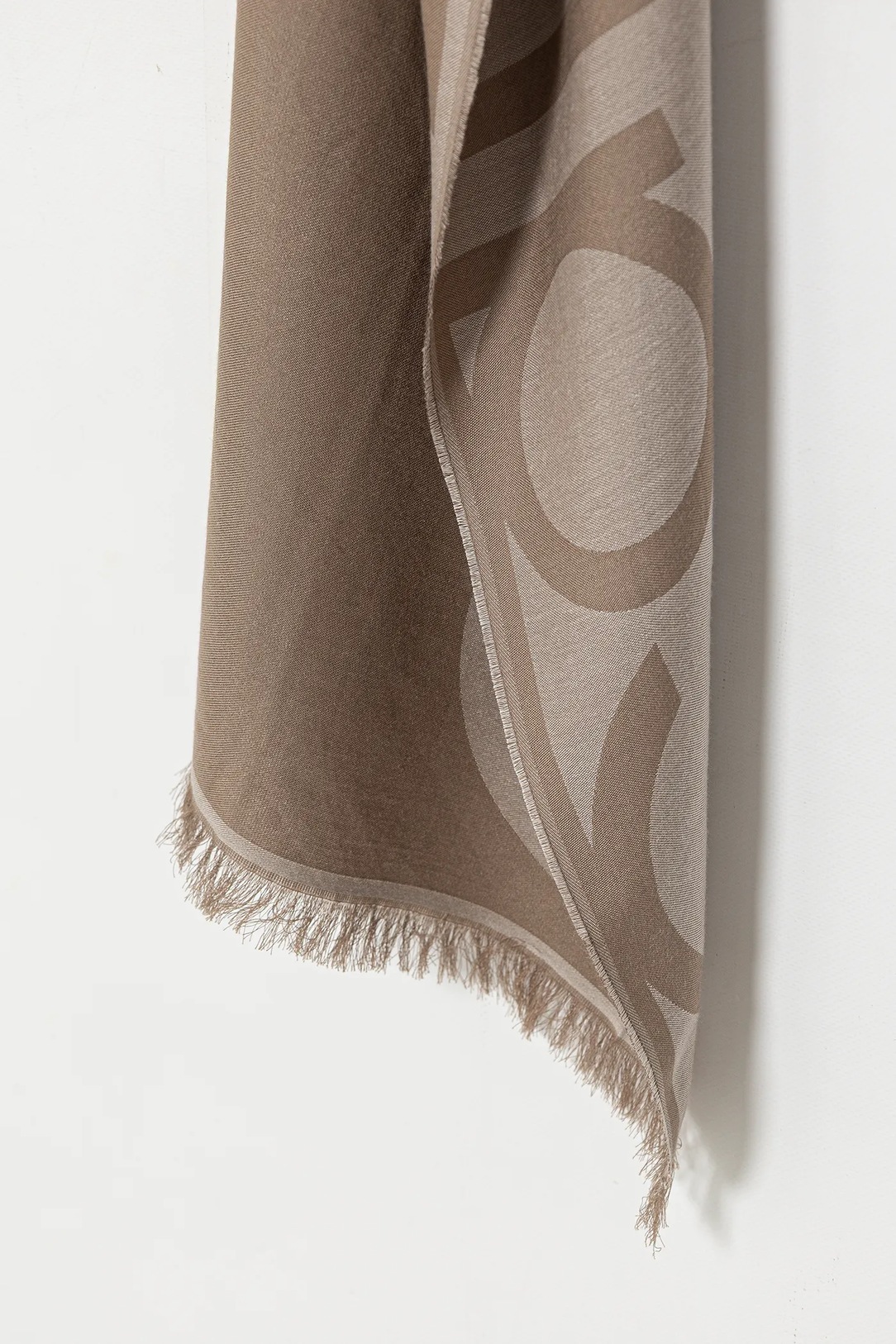 Echarpe Bege / Taupe  - Calvin Klein  2