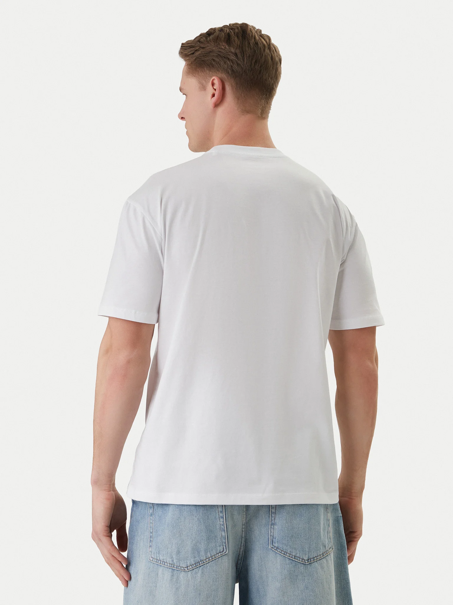 T-shirt Regular Mini Triângulo Branco - Guess 2