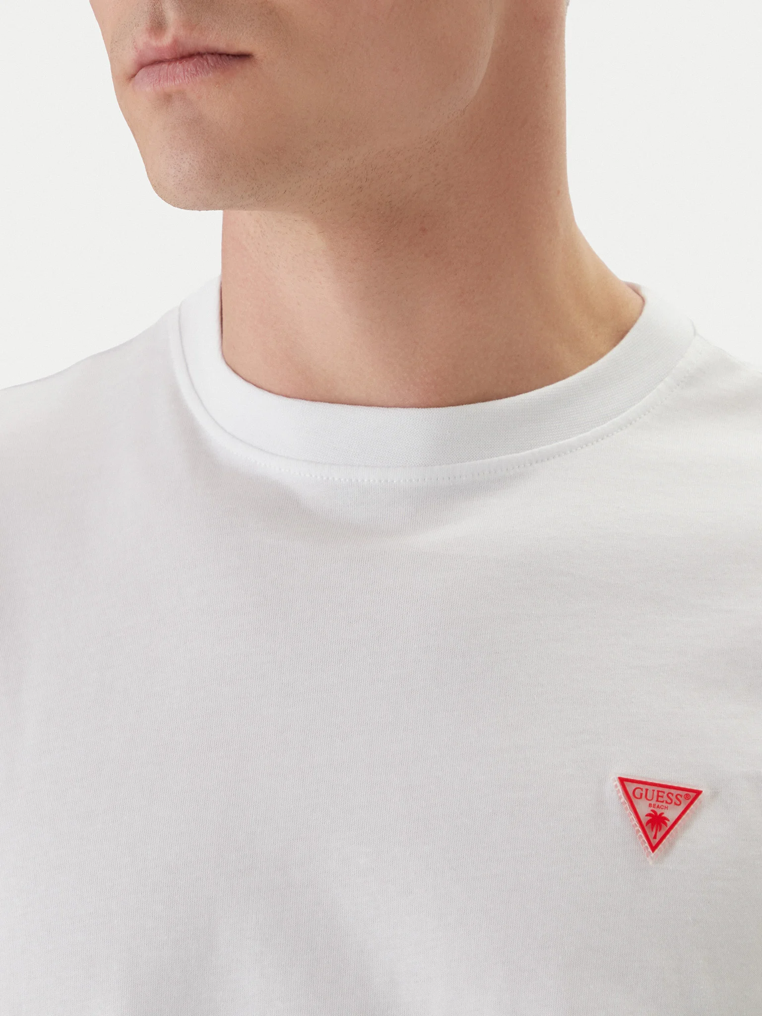 T-shirt Regular Mini Triângulo Branco - Guess 3