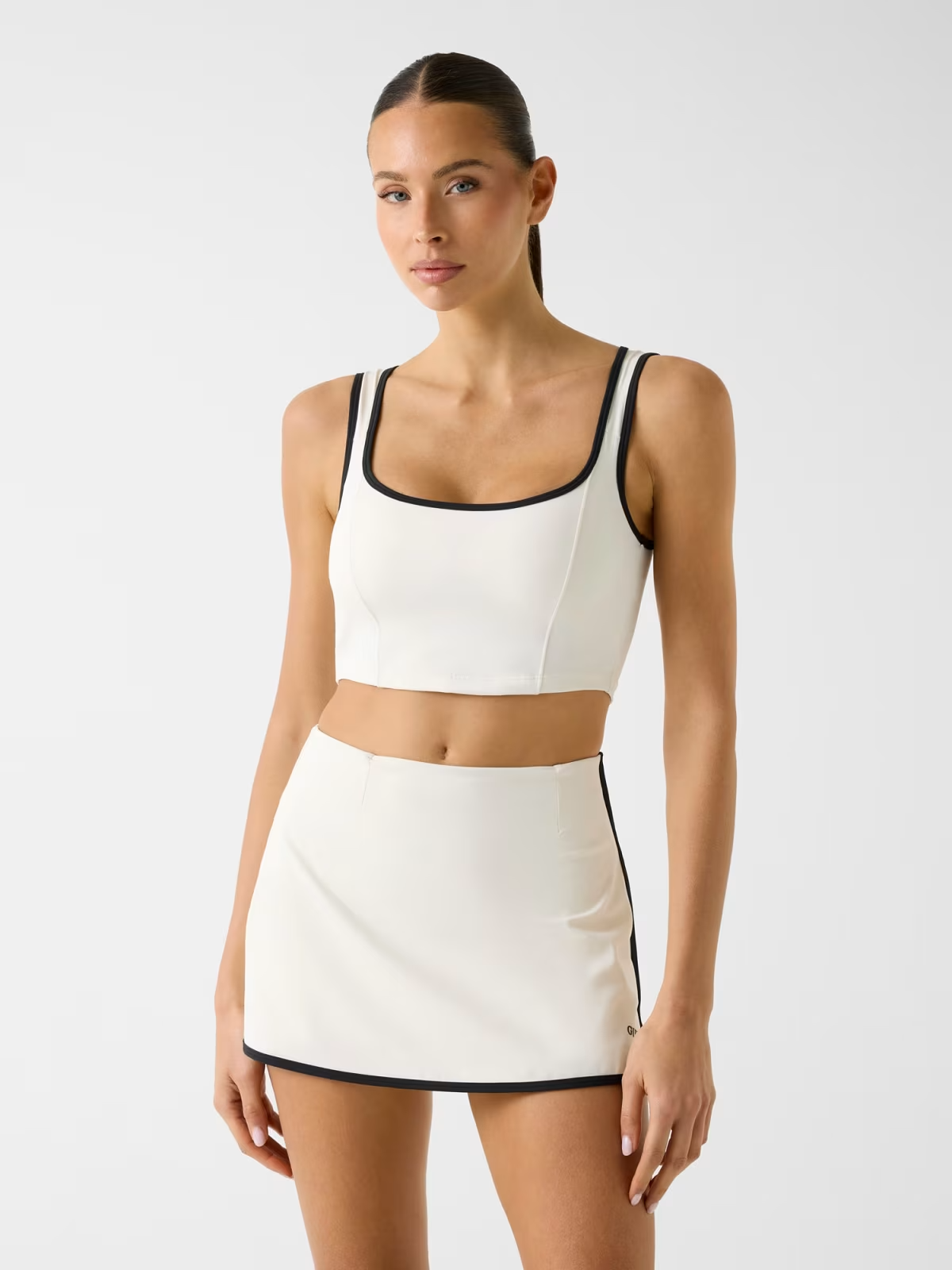 Top SARAH com Faixa Branco - Guess 2