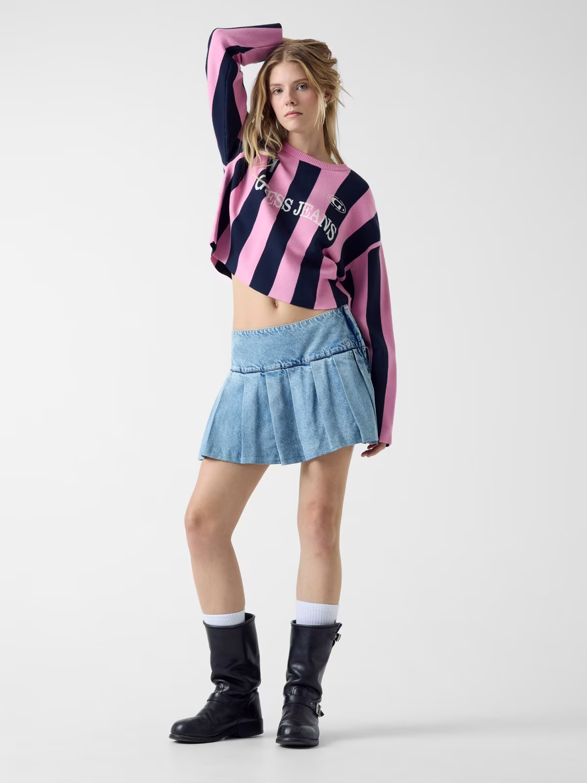 Saia Curta Pregas Ganga - Guess Jeans  4