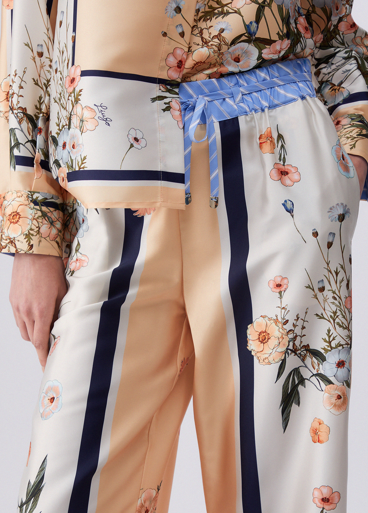 Calças Largas Print Floral Bloom - LIU JO 2