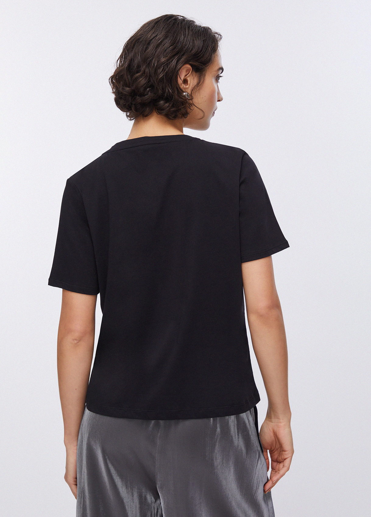 T-shirt Solta com Strass Preto - LIU JO 4