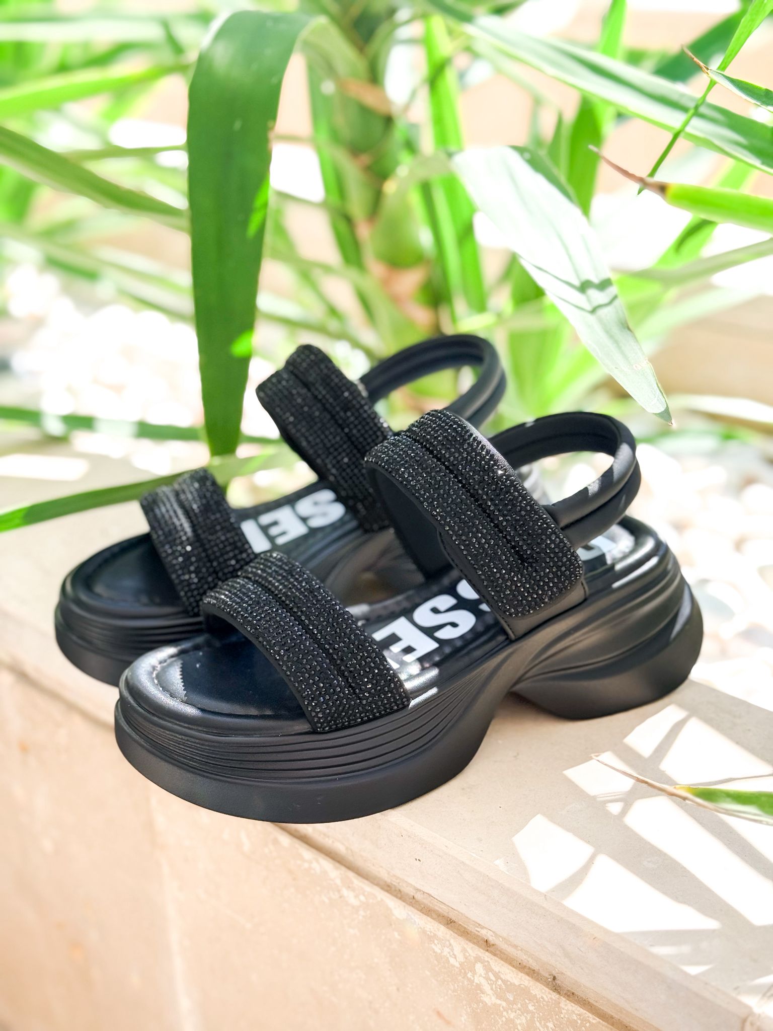 Sandália LEA Plataforma em Strass Preto - Russel Matos 2