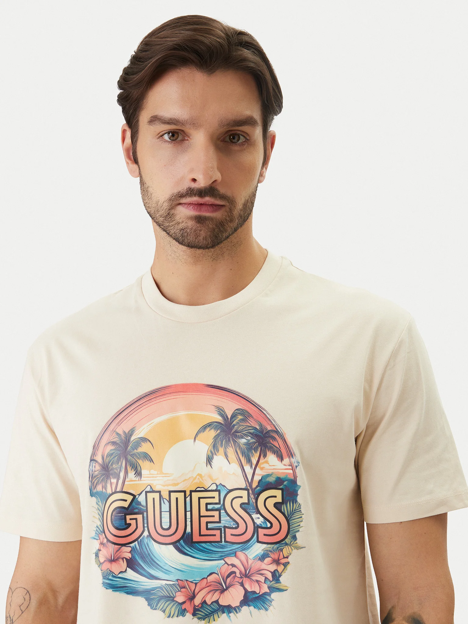 T-shirt Exotic Logo Bege - Guess  4