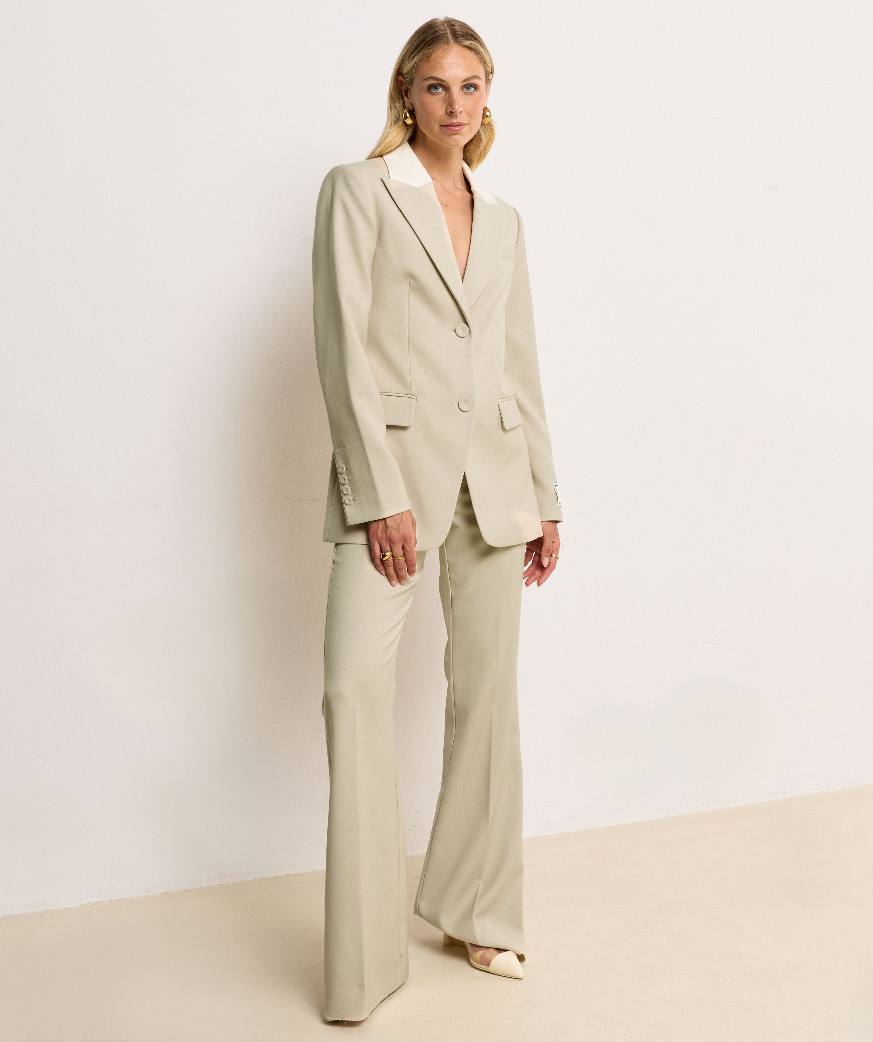 Blazer NILA Bege e Branco - Josh V 3