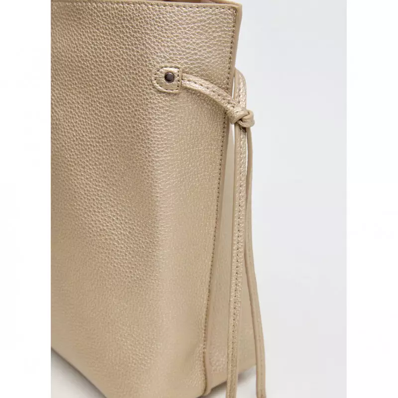 Mala de Ombro AUDREY SCRIPT Dourado - Pepe Jeans 4