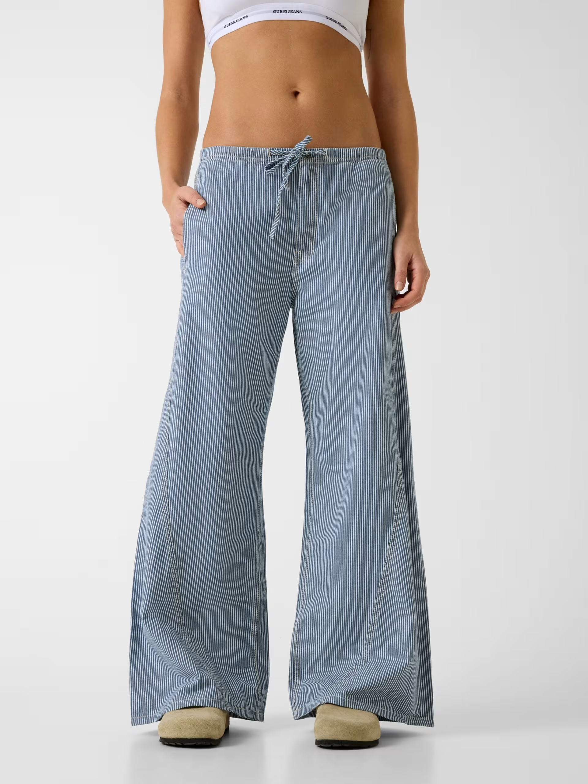 Calças com Riscas e Atilho Azul e Branco - Guess Jeans 5