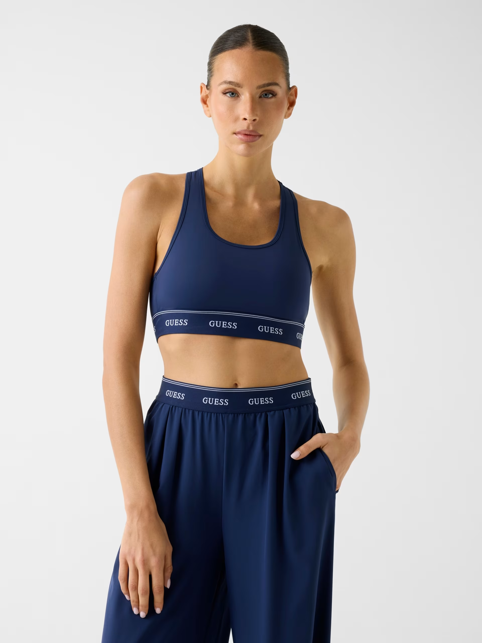 Top Desportivo ALBA Azul - Guess  5