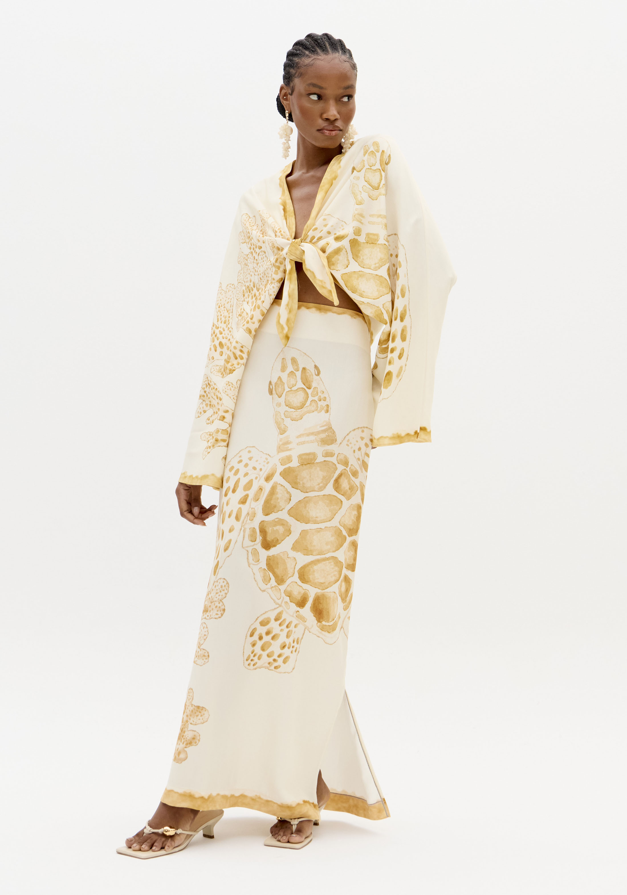 Saia Comprida TURTLE LOCAL Branco - Lança Perfume  2