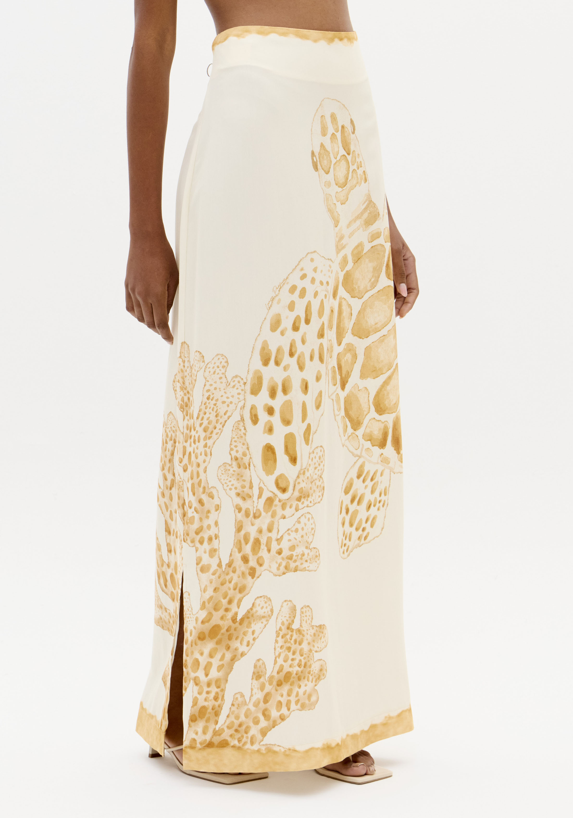 Saia Comprida TURTLE LOCAL Branco - Lança Perfume  6