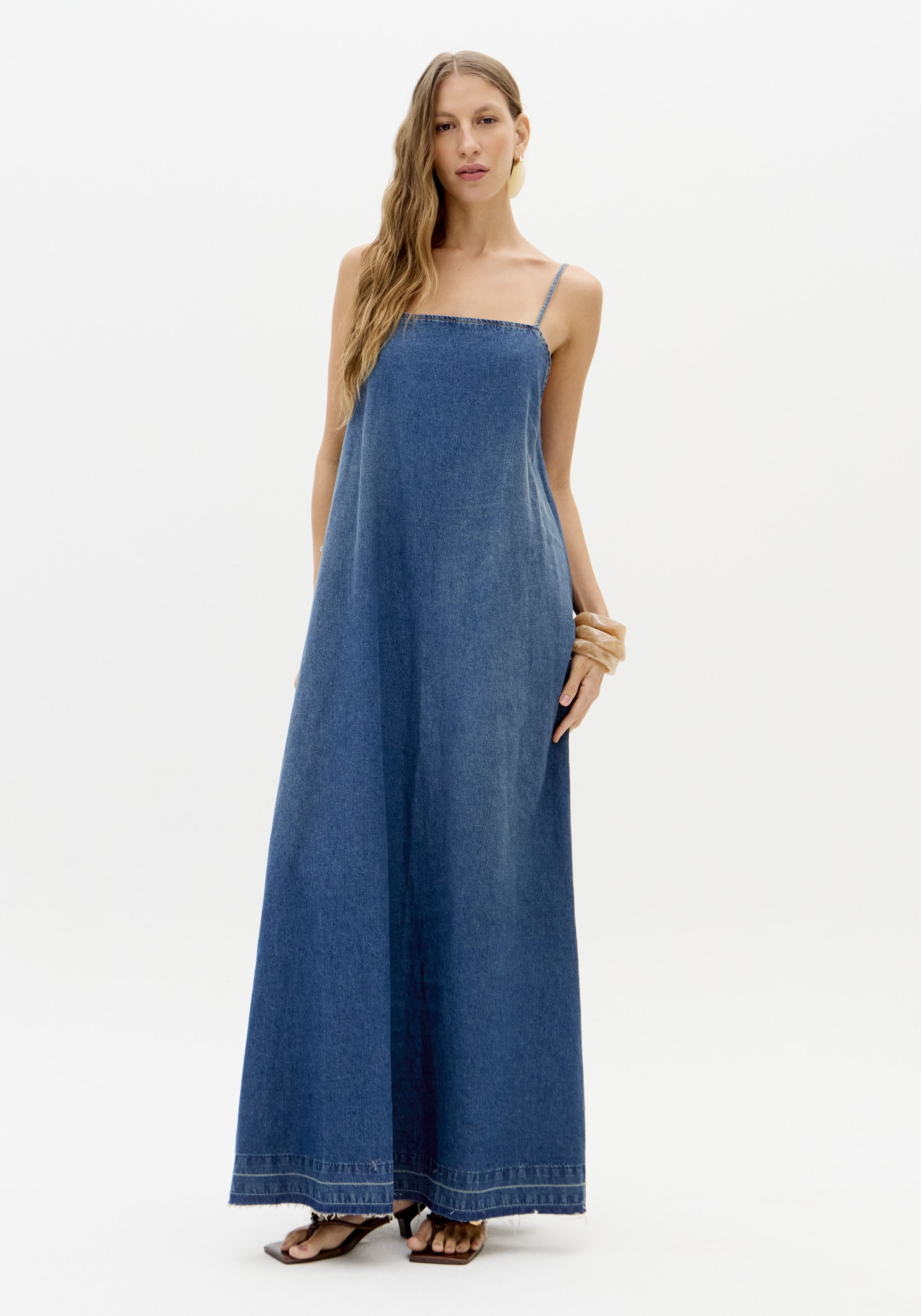 Vestido Comprido com Cinto em Ganga - Lança Perfume  2