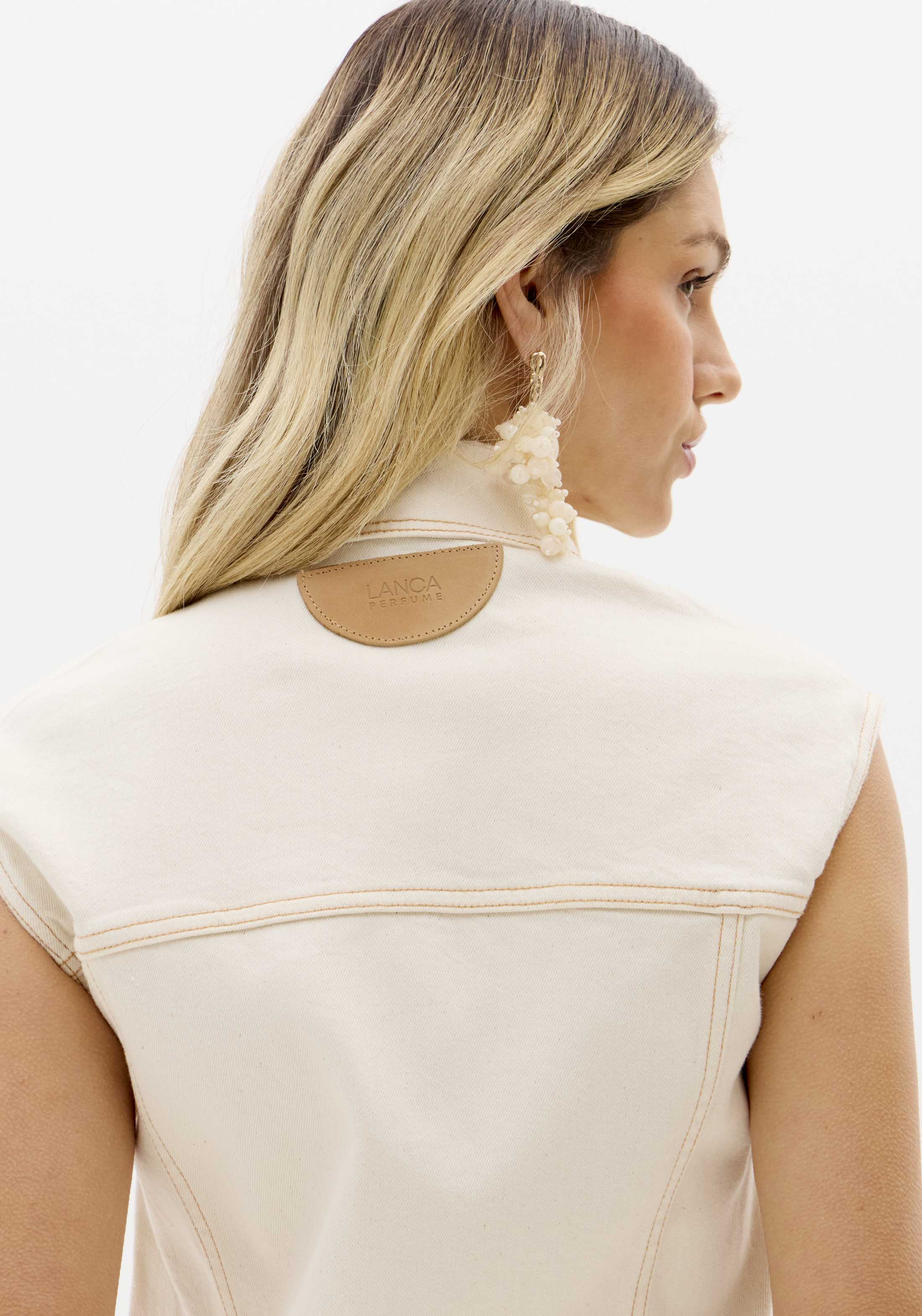 Colete em Sarja com Botões Azul Creme - Lança Perfume 4