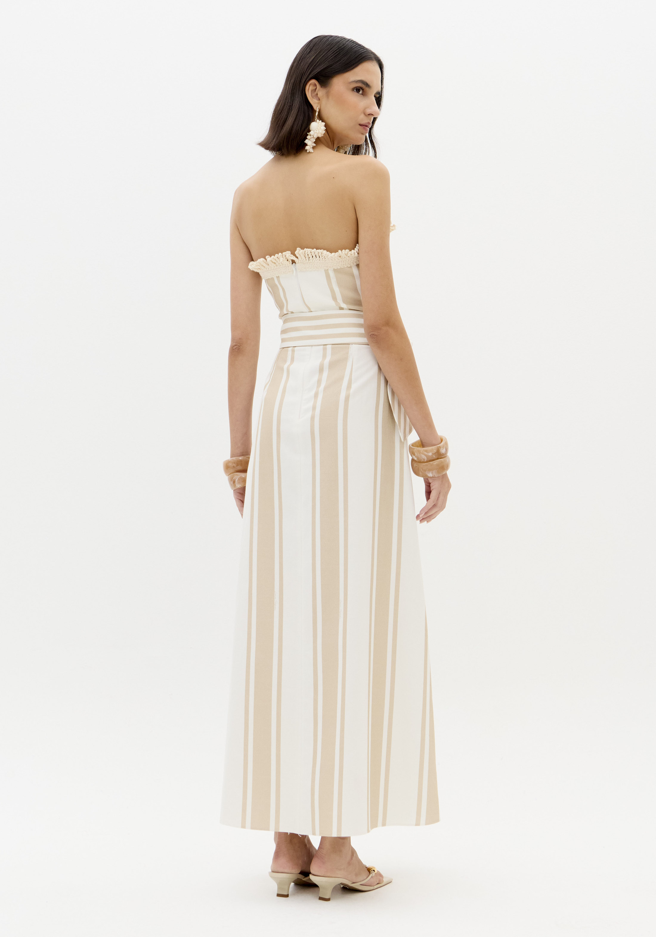 Vestido Comrpido Riscas Bege e Branco - Lança Perfume  2