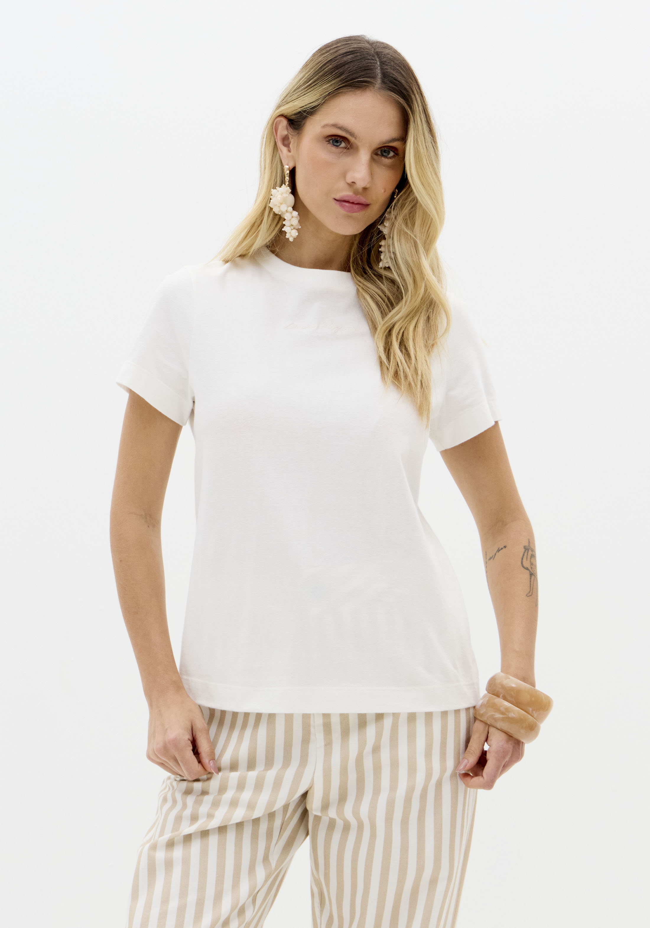 T-shirt + Mala de Ombro em Tecido Ricas Bege e Branco - Lança Perfume  5