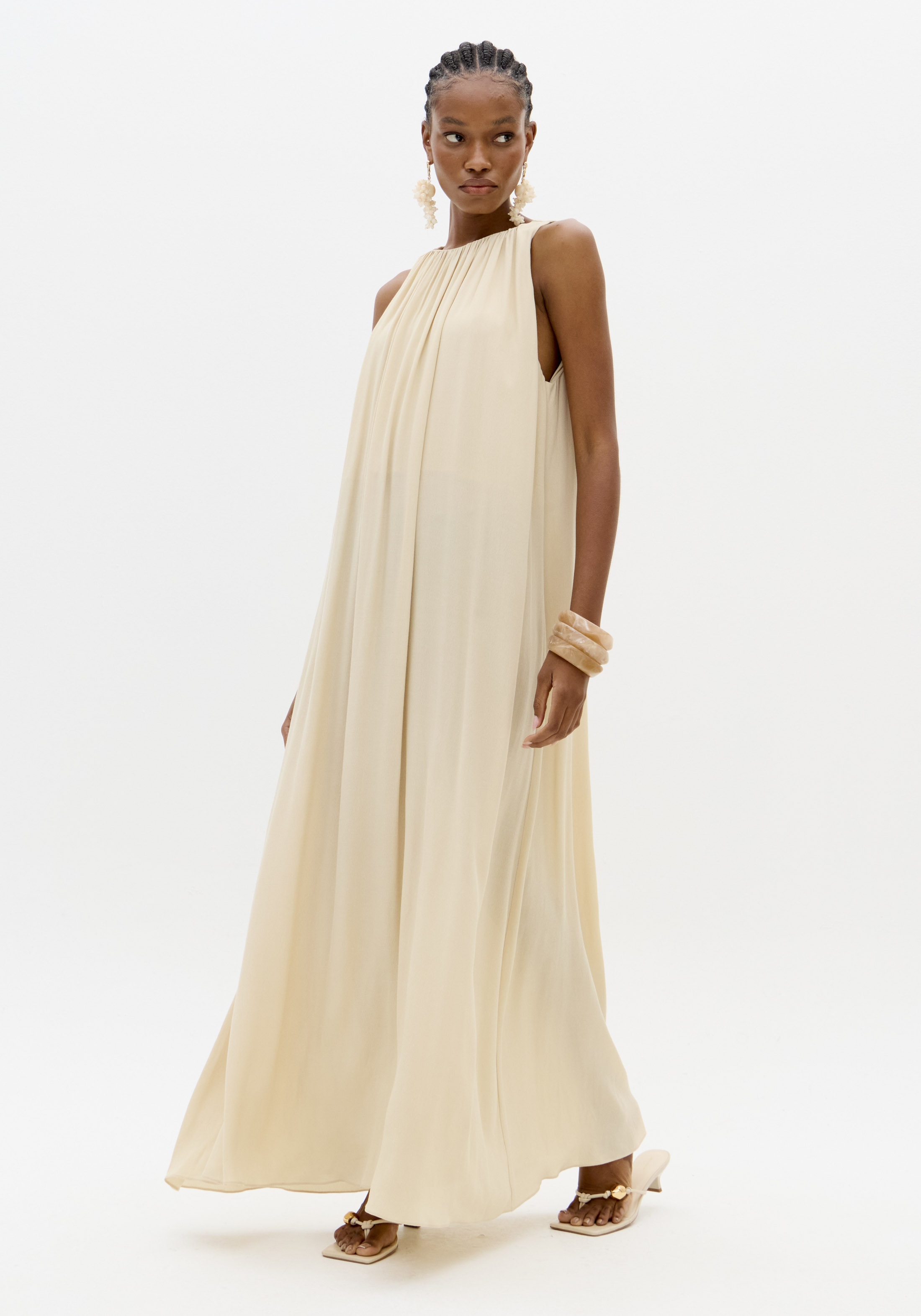 Vestido de Cavas Bege - Lança Perfume 2