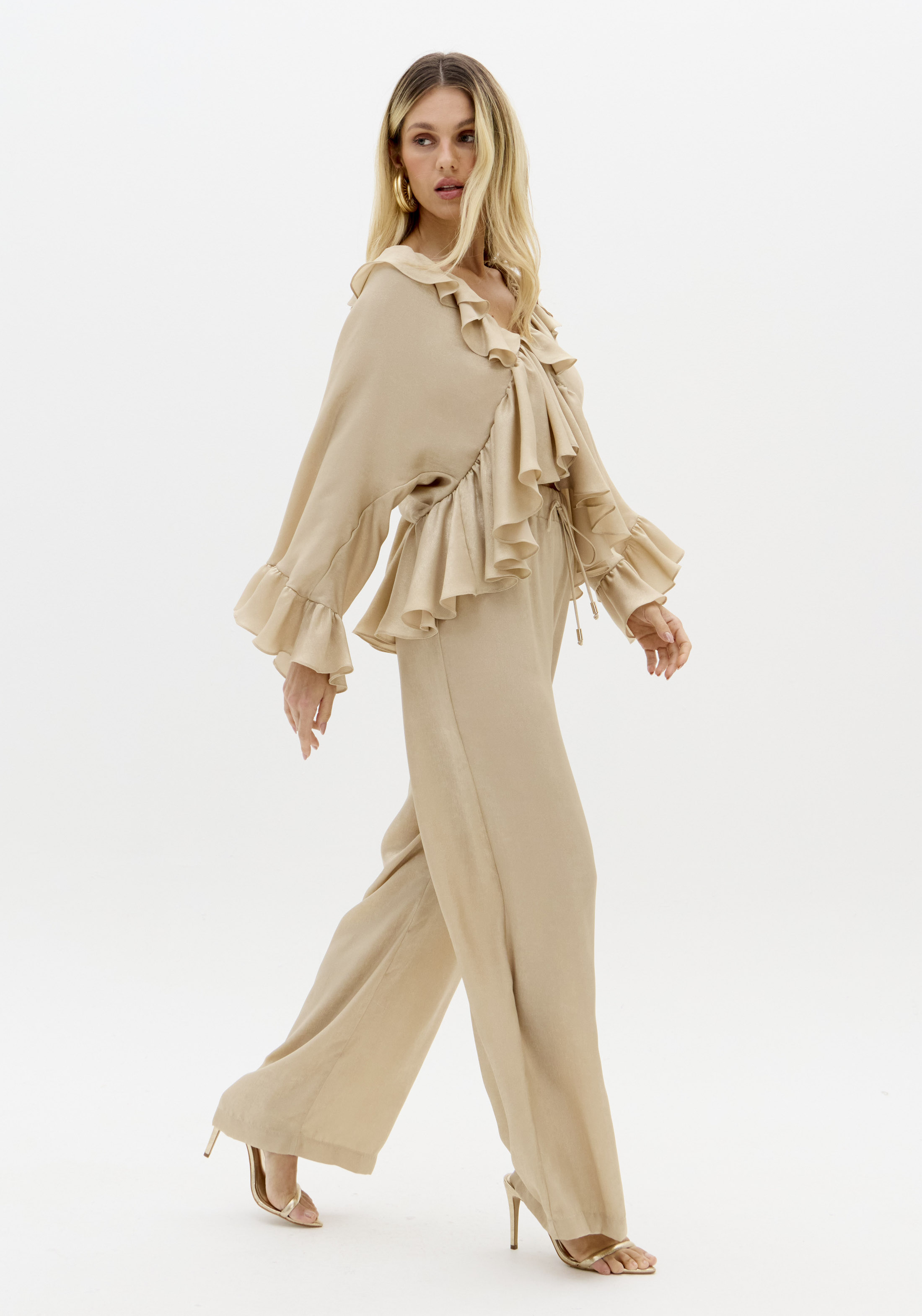 Calças Largas Douradas - Lança Perfume 3