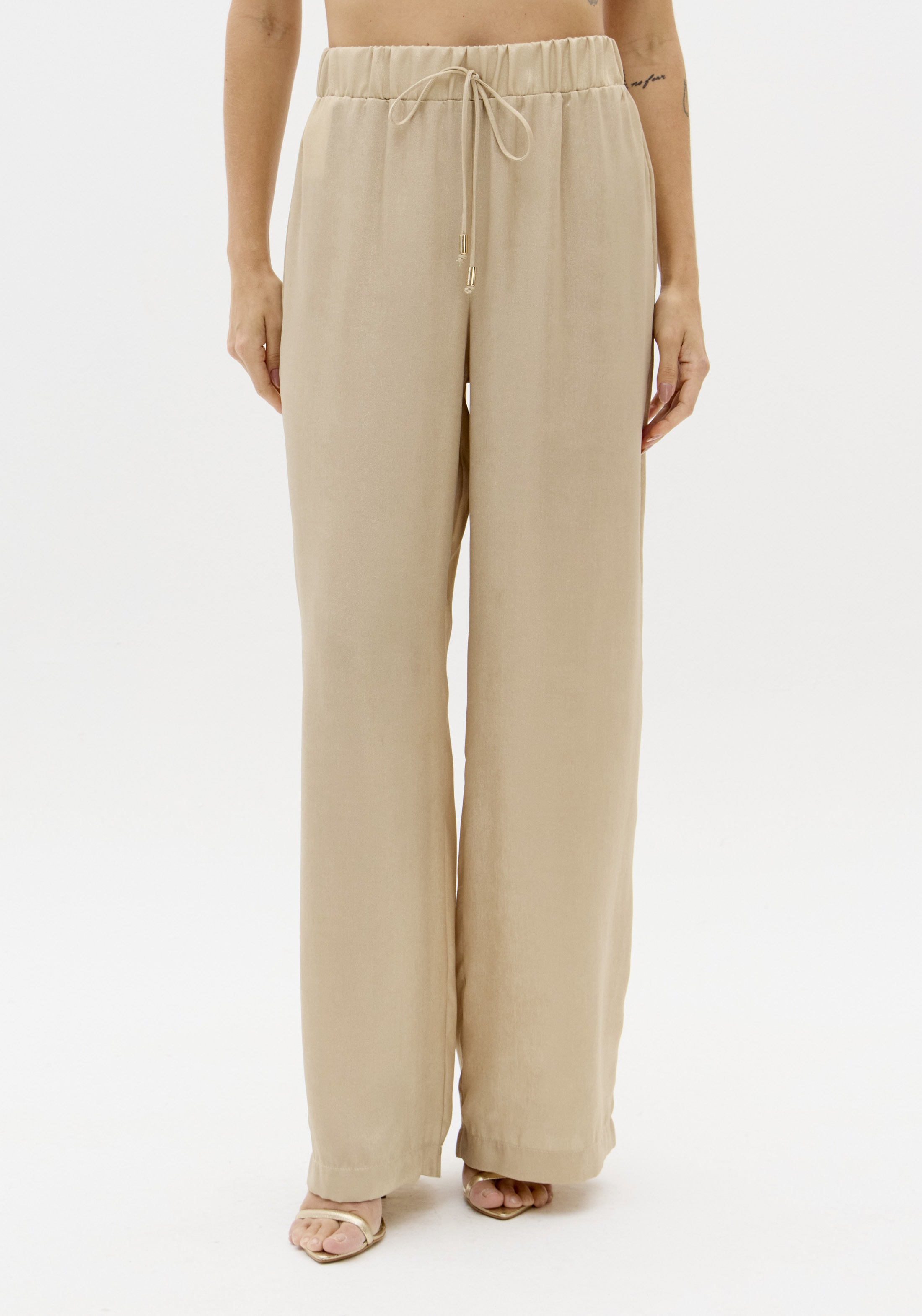 Calças Largas Douradas - Lança Perfume 1