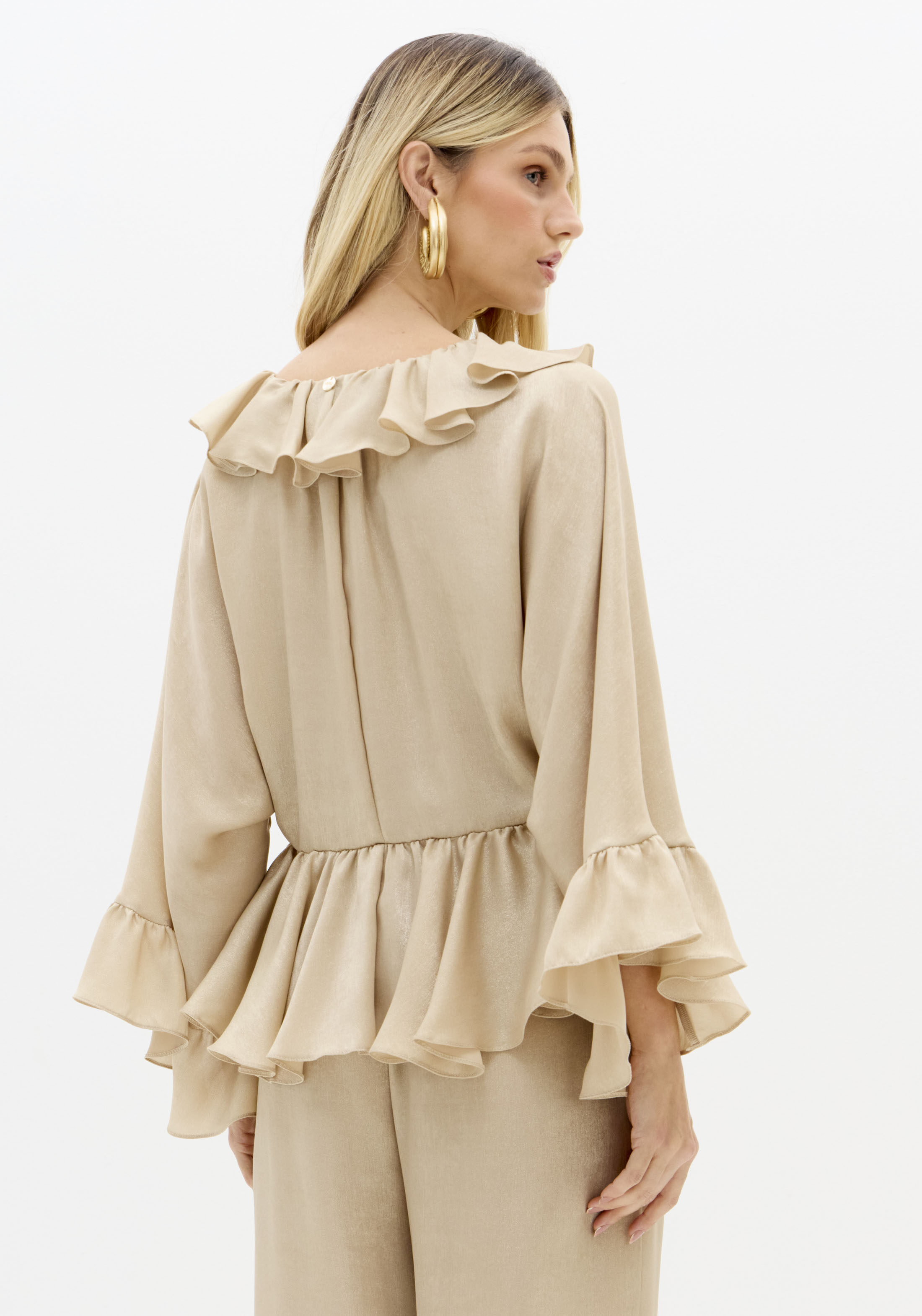 Blusa com Manga Dourado - Lança Perfume 4