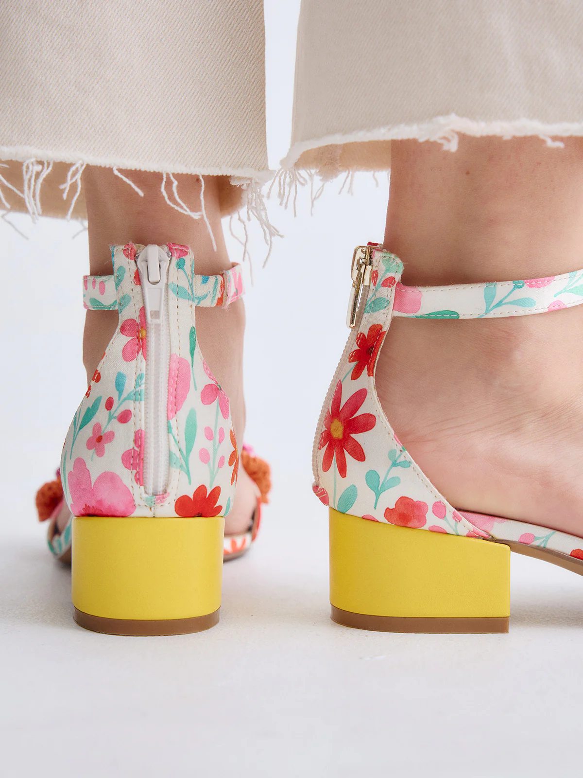 Sandália de Salto Capri 400 Flores - EXÉ 7