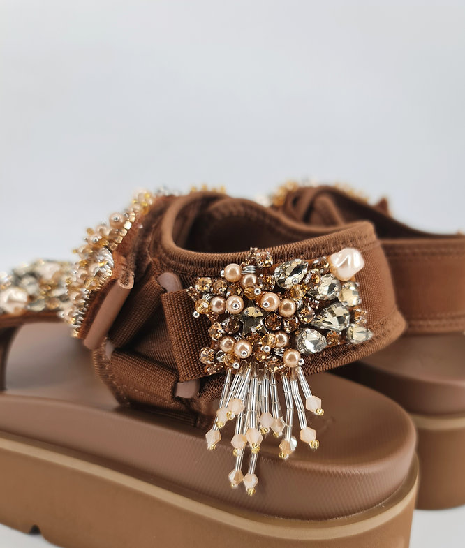 Sandália com Strass EKS-03H Castanho - NAN-KU  4