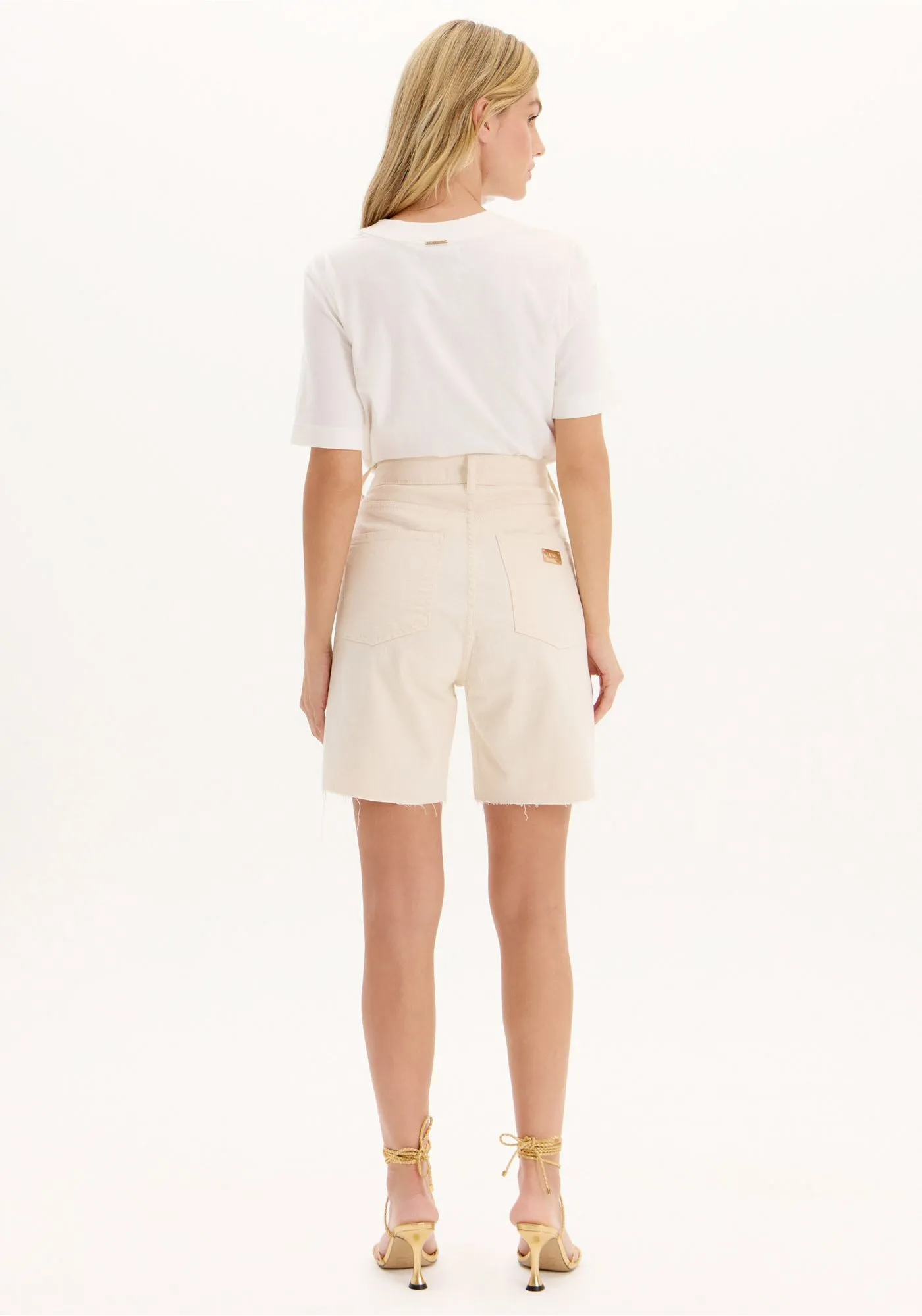 Calções Compridos Bege - Lança Perfume 2