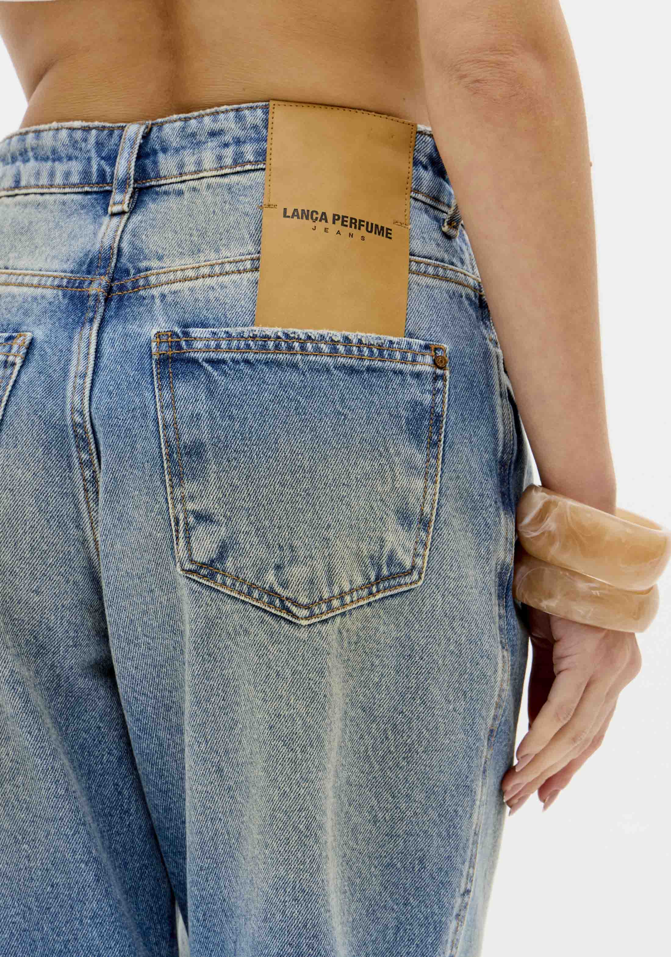 Calças em Ganga com Lavagem - Lança Perfume  3