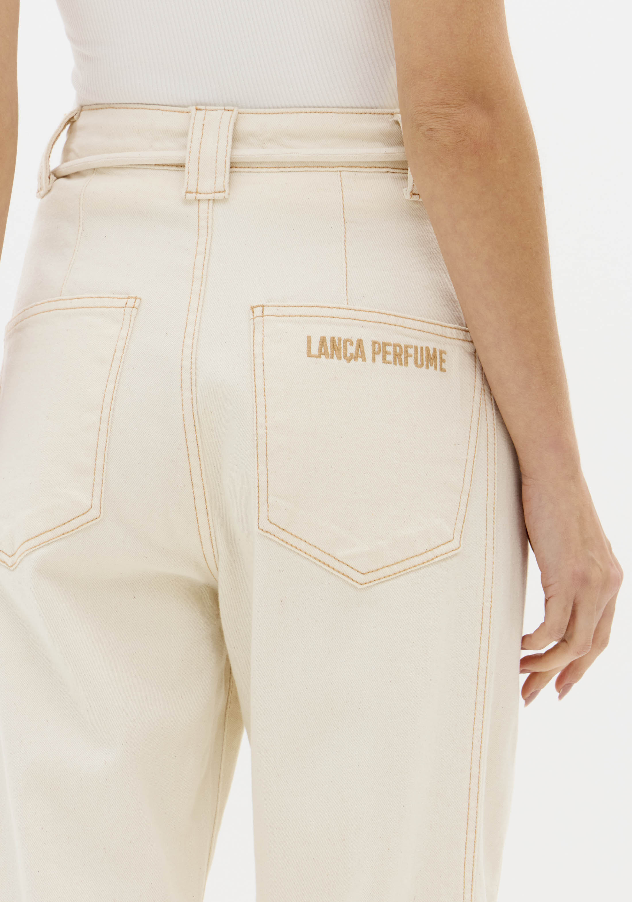 Calças Baggy Com Cinto Creme - Lança Perfume 3