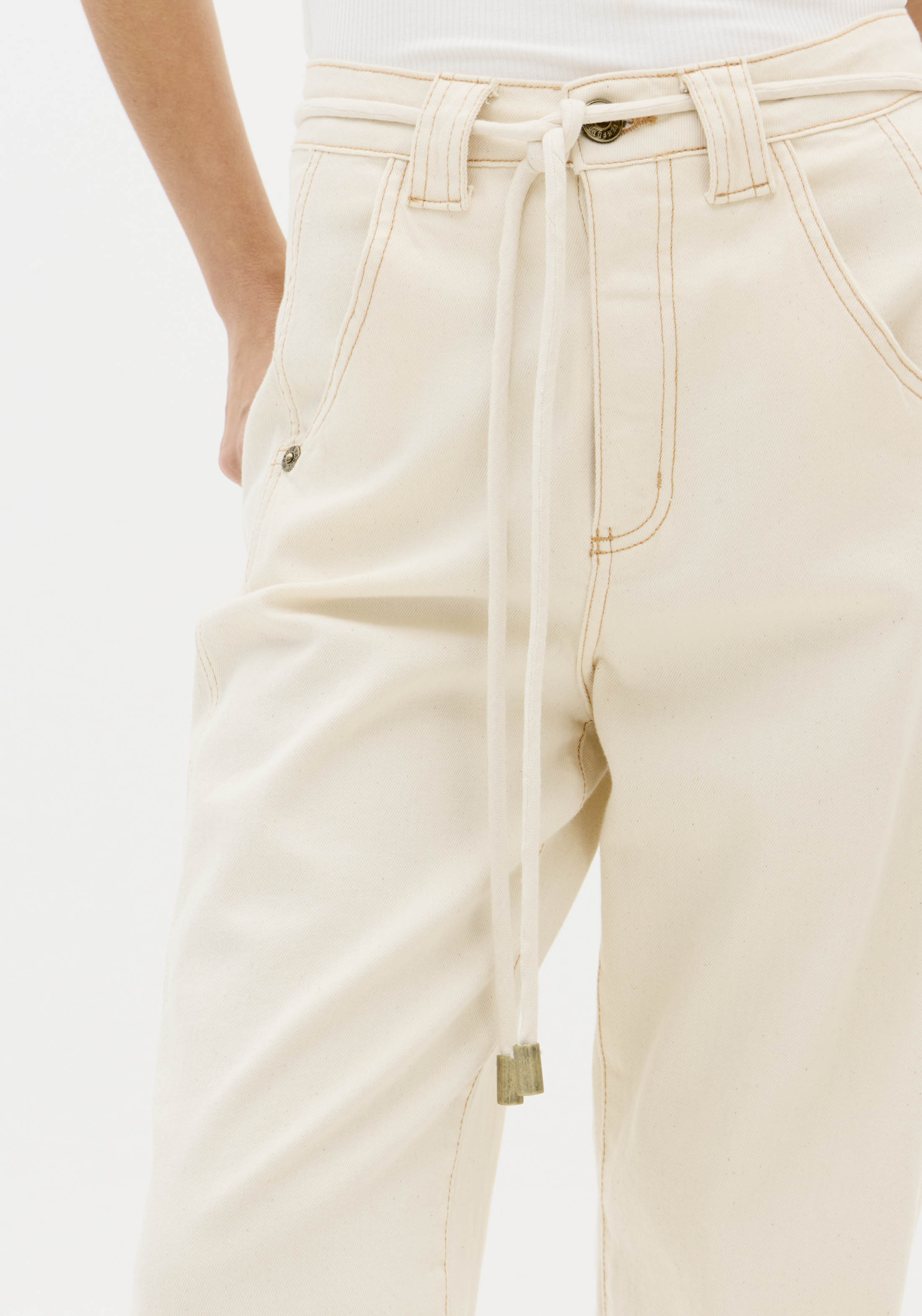 Calças Baggy Com Cinto Creme - Lança Perfume 4