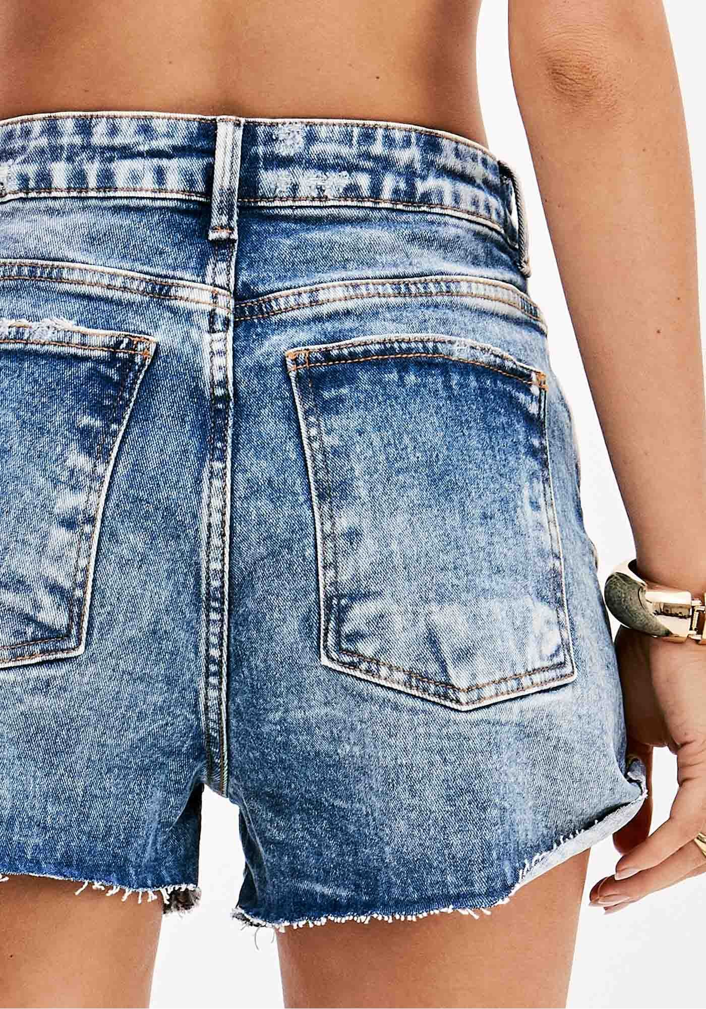 Calções em Ganga com Pendente - Lança Perfume 4