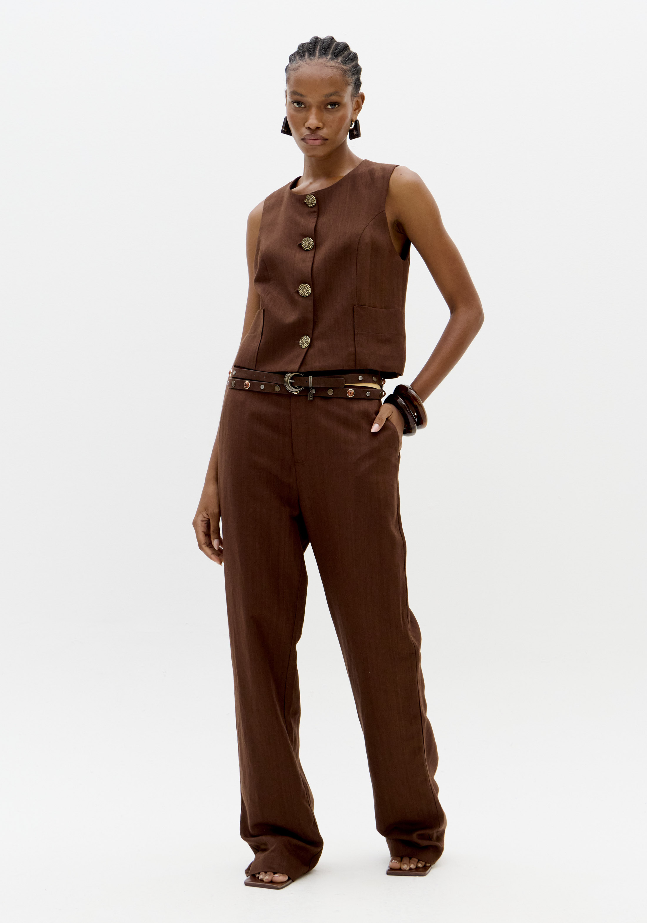 Colete em Linho Castanho - Lança Perfume 5