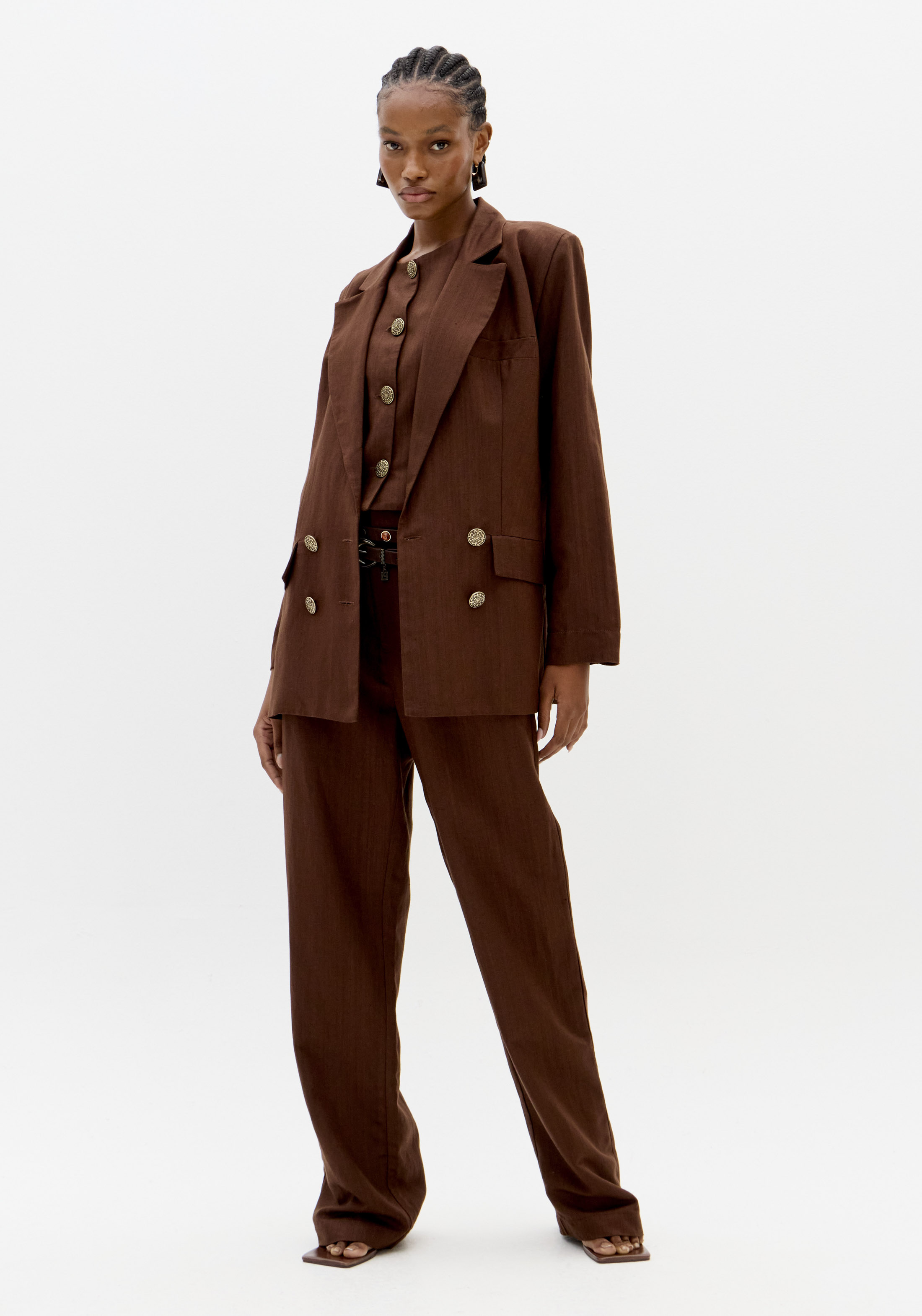 Blazer em Linho Castanho - Lança Perfume 2