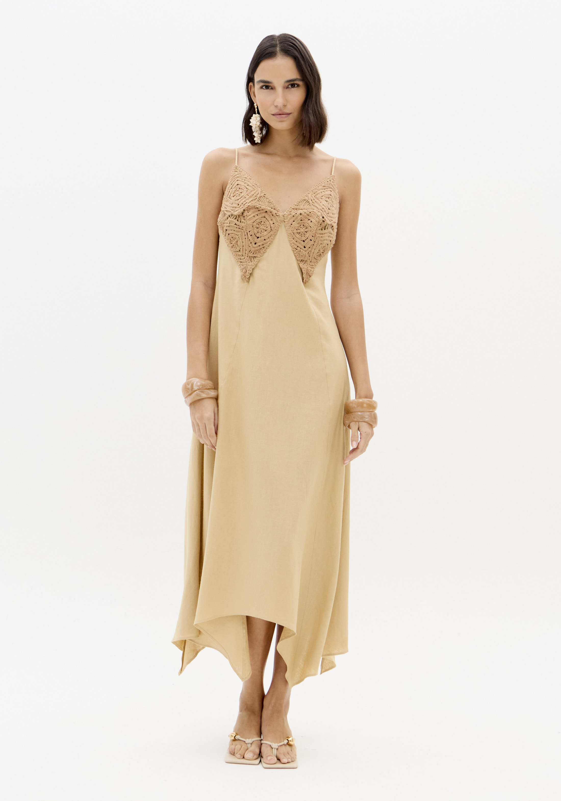 Vestido de Alças com Crochet Bege - Lança Perfume 1