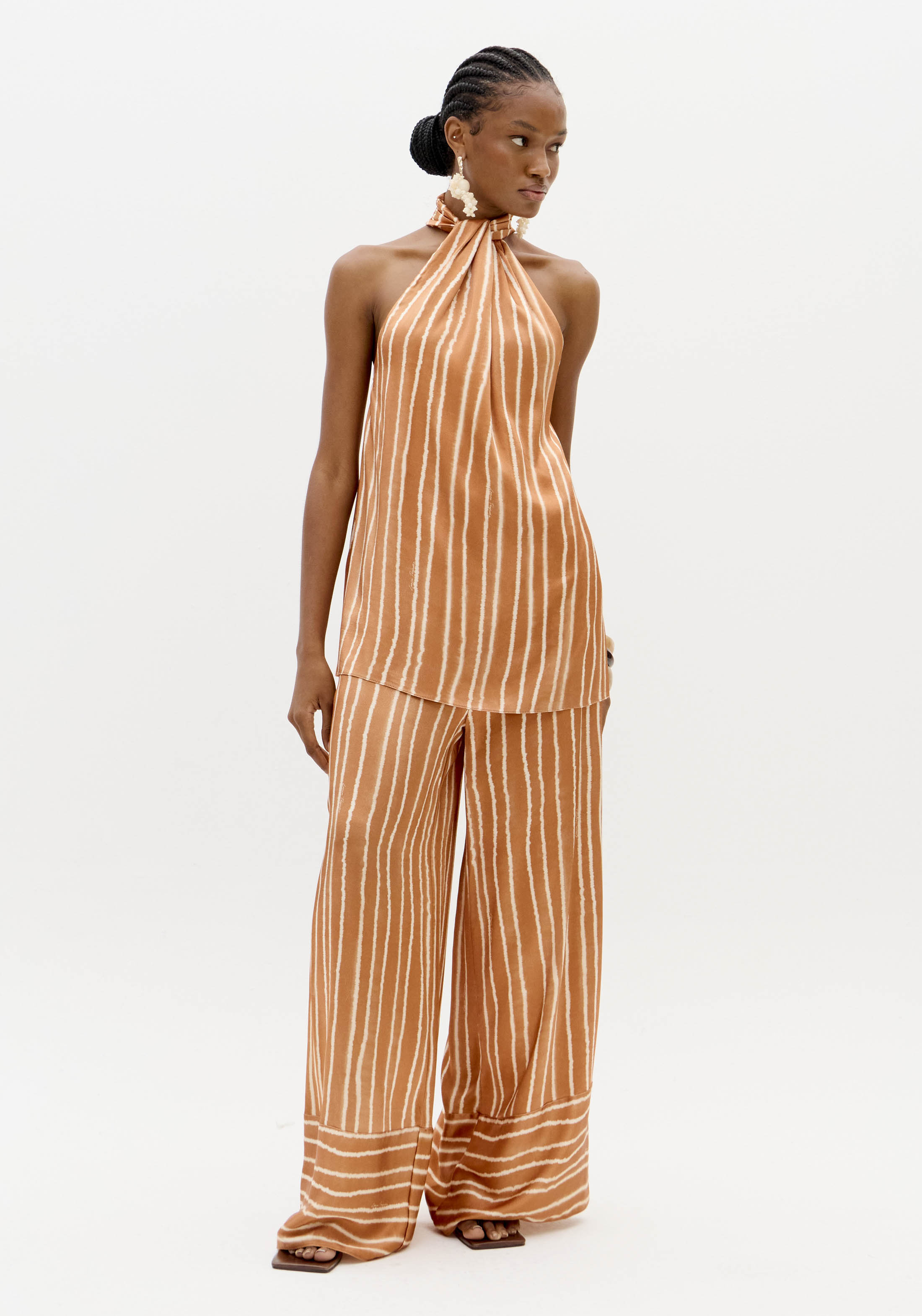 Calças Largas com Riscas Laranja - Lança Perfume 2