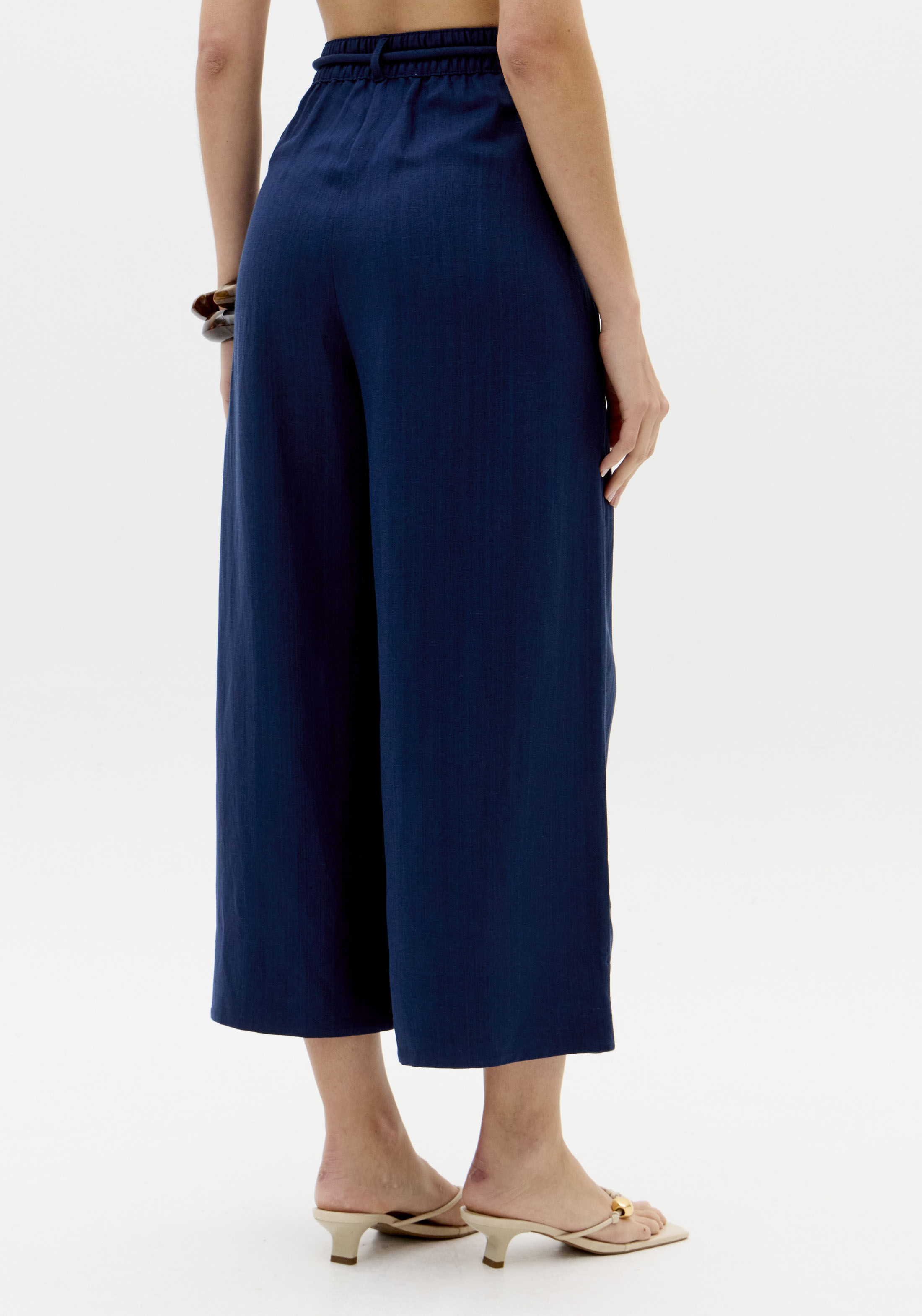 Calças em Linho Azul Escuro - Lança Perfume  2