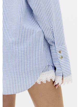 Camisa com Renda Azul e Branco - Lança Perfume