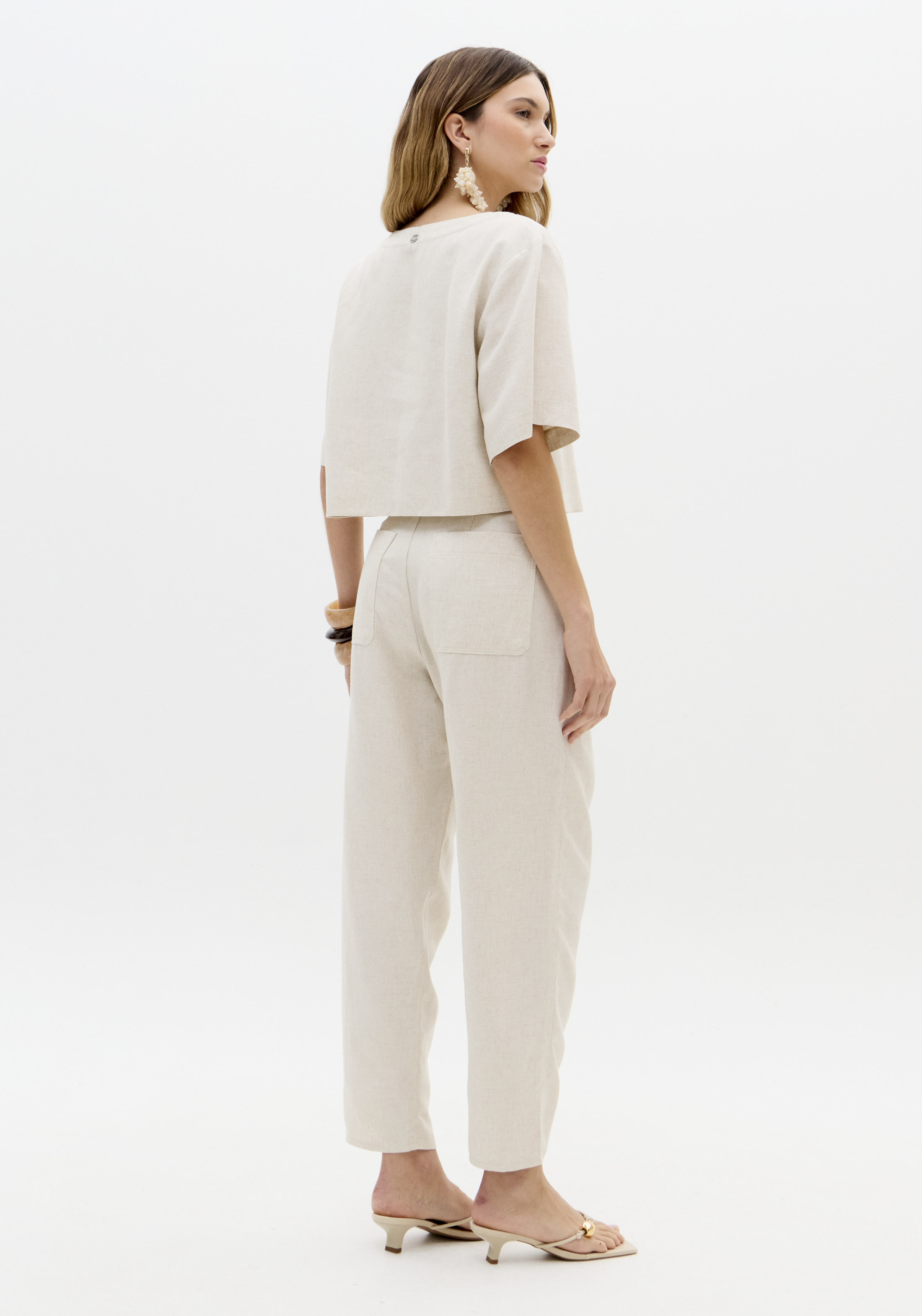 Calças em Linho Bege - Lança Perfume  7