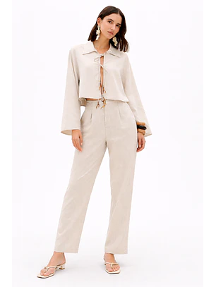 Camisa em Linho com Laçada Bege - Lança Perfume 