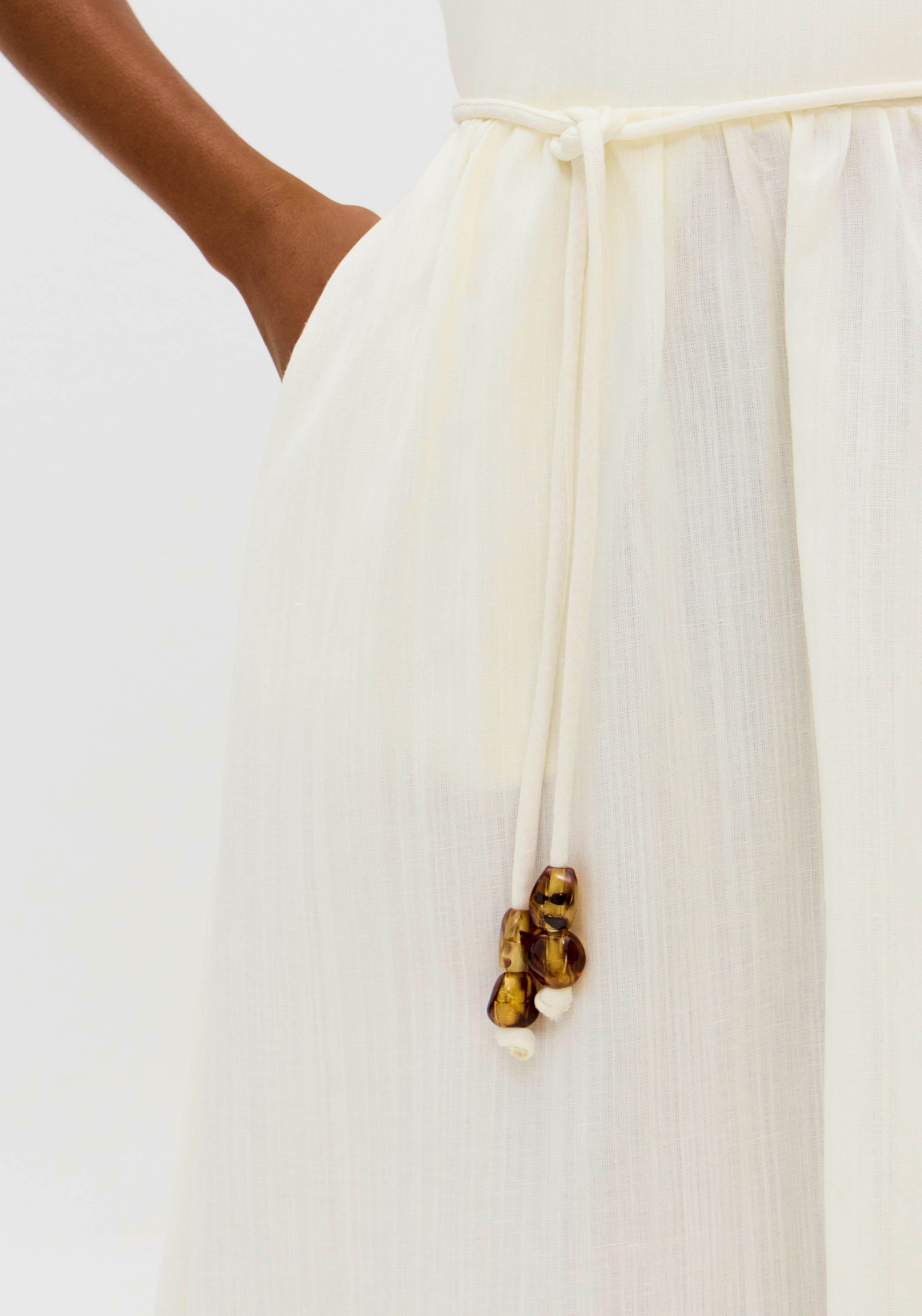 Vestido Comprido Branco e Bege - Lança Perfume 4